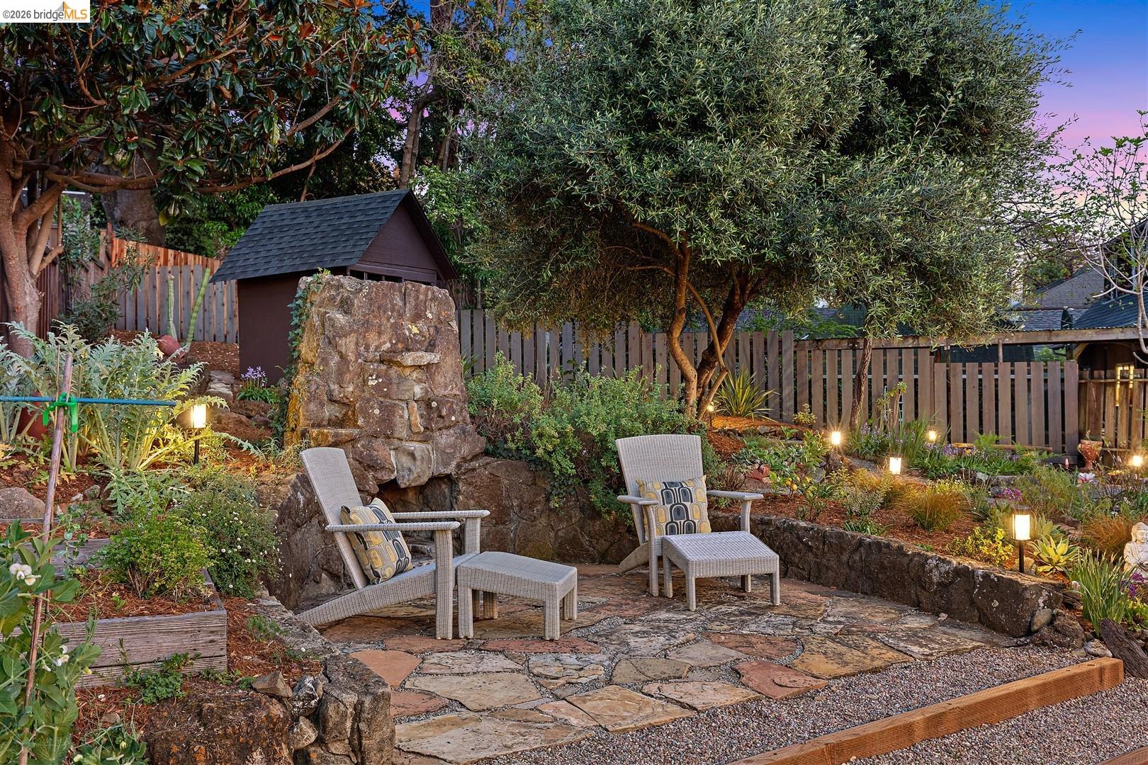 Detail Gallery Image 36 of 55 For 1950 Hopkins Street, Berkeley,  CA 94707 - 2 Beds | 2 Baths