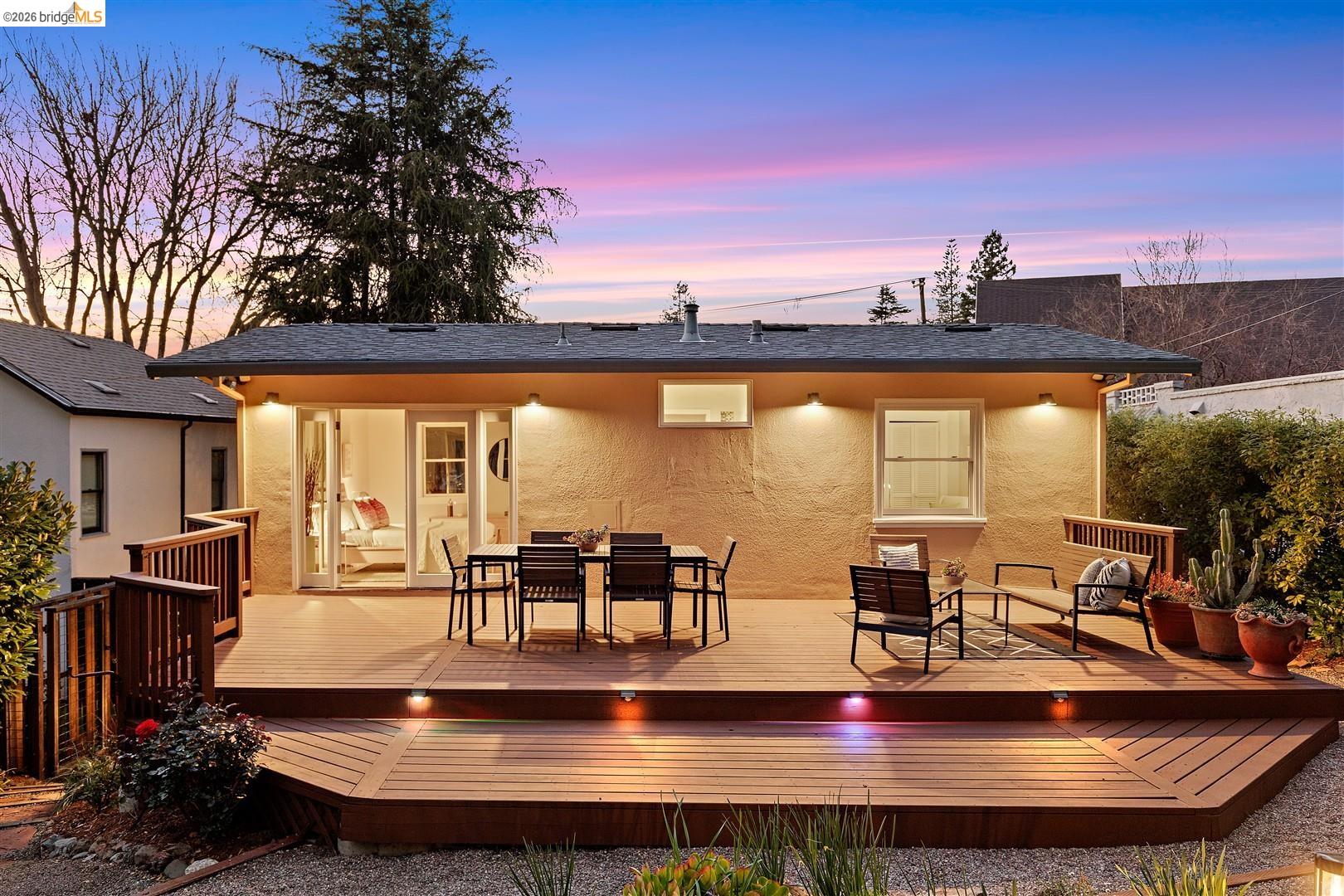 Detail Gallery Image 38 of 55 For 1950 Hopkins Street, Berkeley,  CA 94707 - 2 Beds | 2 Baths