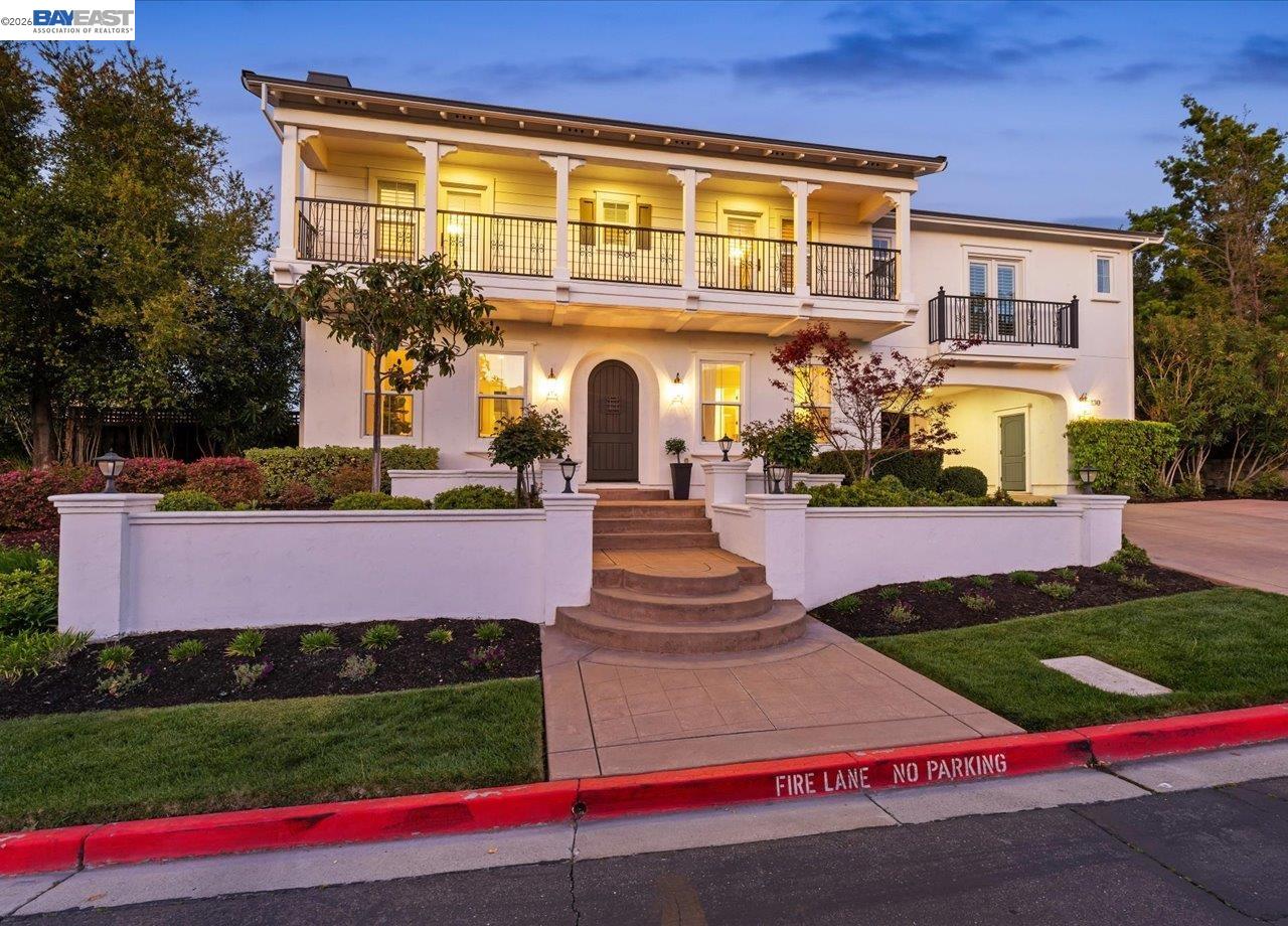 Detail Gallery Image 2 of 60 For 130 Tamarind Ln, Danville,  CA 94526 - 6 Beds | 6/1 Baths