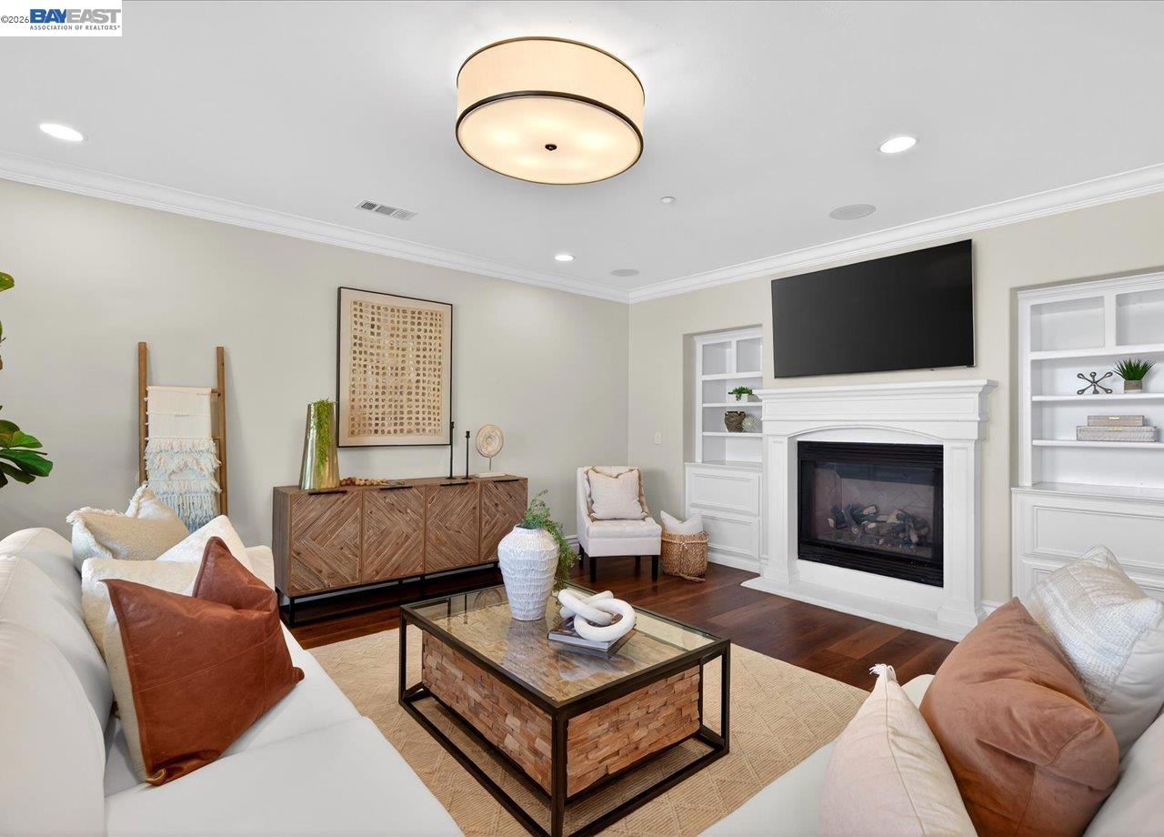 Detail Gallery Image 21 of 60 For 130 Tamarind Ln, Danville,  CA 94526 - 6 Beds | 6/1 Baths