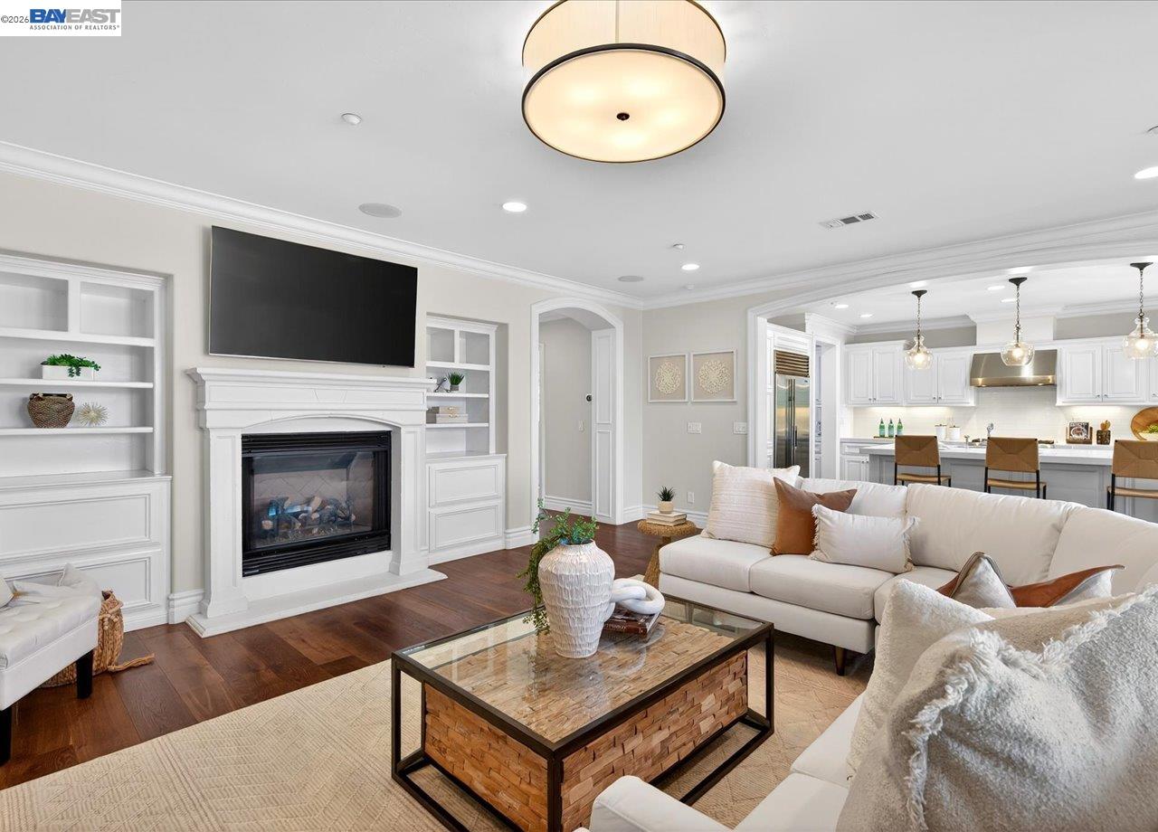 Detail Gallery Image 22 of 60 For 130 Tamarind Ln, Danville,  CA 94526 - 6 Beds | 6/1 Baths