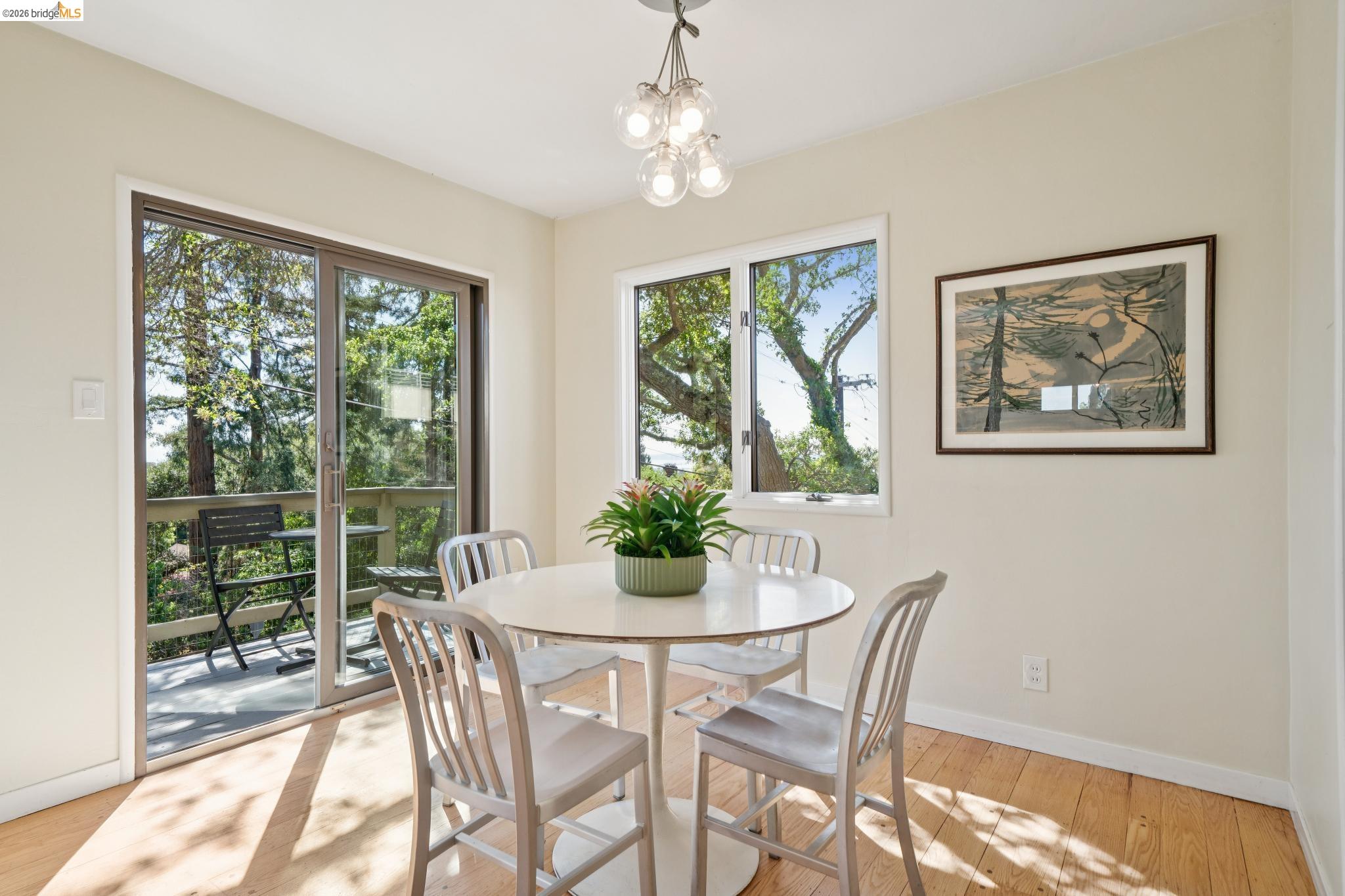 Detail Gallery Image 14 of 49 For 1698 La Loma Ave, Berkeley,  CA 94709 - 1 Beds | 1 Baths
