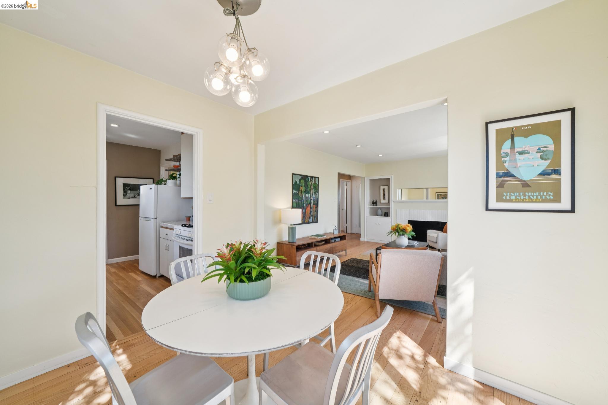 Detail Gallery Image 21 of 49 For 1698 La Loma Ave, Berkeley,  CA 94709 - 1 Beds | 1 Baths