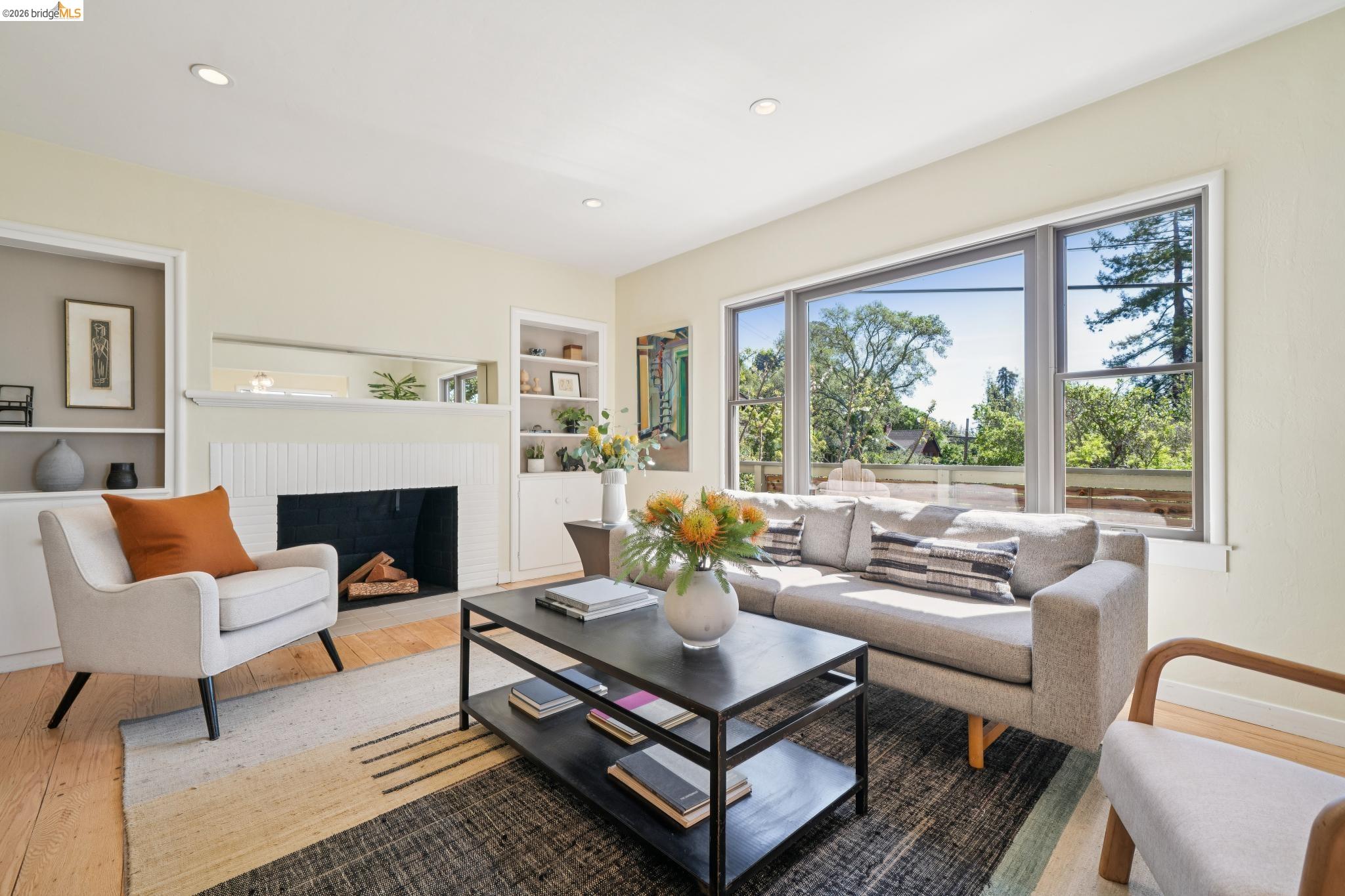 Detail Gallery Image 7 of 49 For 1698 La Loma Ave, Berkeley,  CA 94709 - 1 Beds | 1 Baths