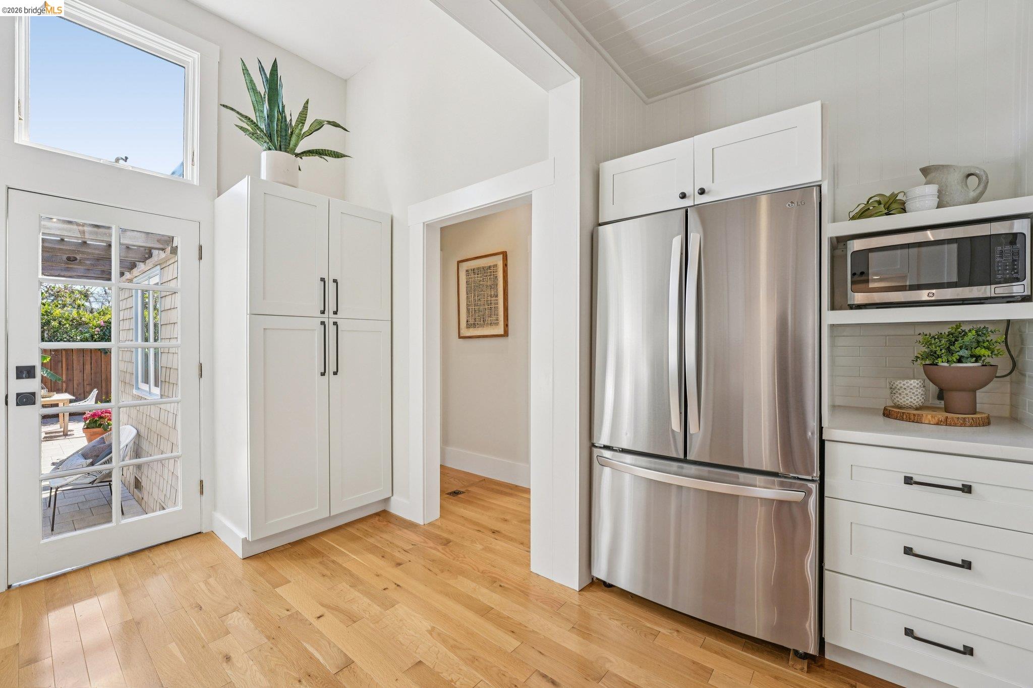 Detail Gallery Image 14 of 30 For 491 Mcauley St, Oakland,  CA 94609 - 3 Beds | 2 Baths