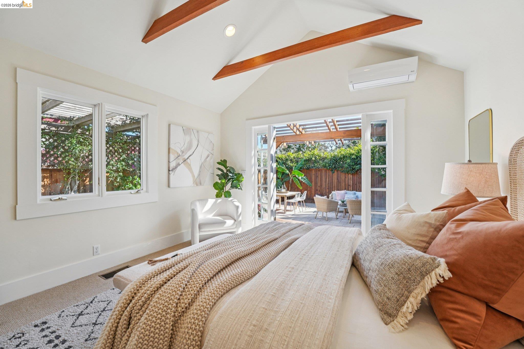 Detail Gallery Image 17 of 30 For 491 Mcauley St, Oakland,  CA 94609 - 3 Beds | 2 Baths