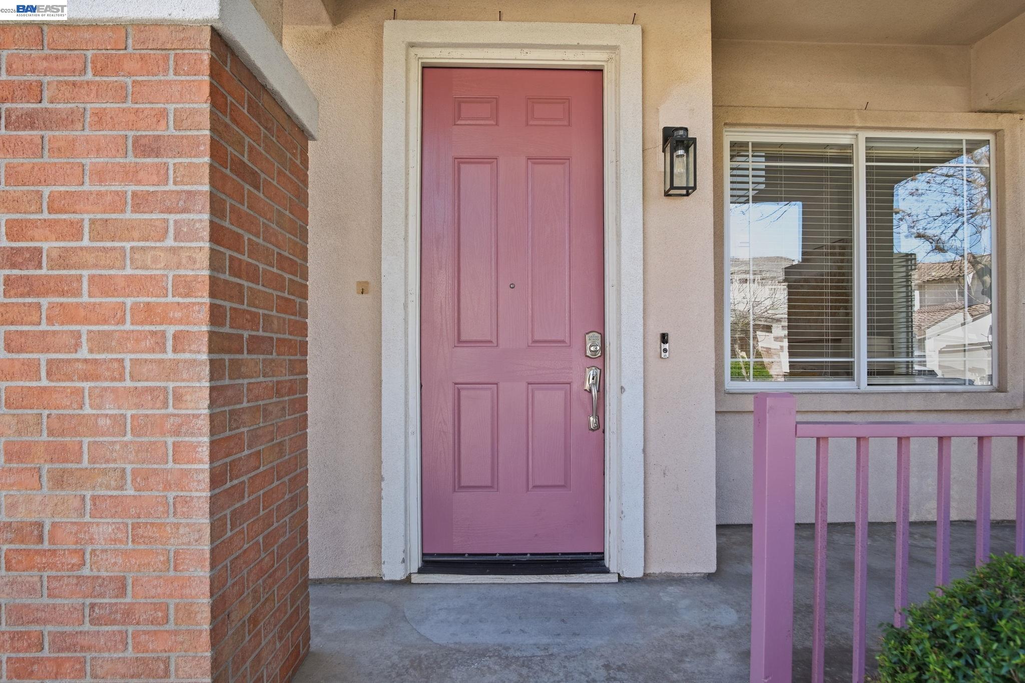 Detail Gallery Image 3 of 32 For 116 Mahogany Ln, Union City,  CA 94587 - 4 Beds | 3 Baths