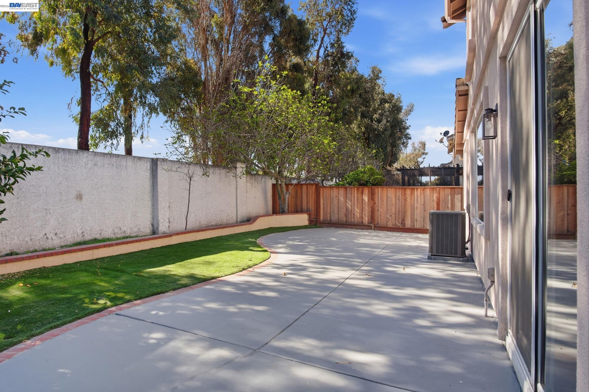 Detail Gallery Image 29 of 32 For 116 Mahogany Ln, Union City,  CA 94587 - 4 Beds | 3 Baths