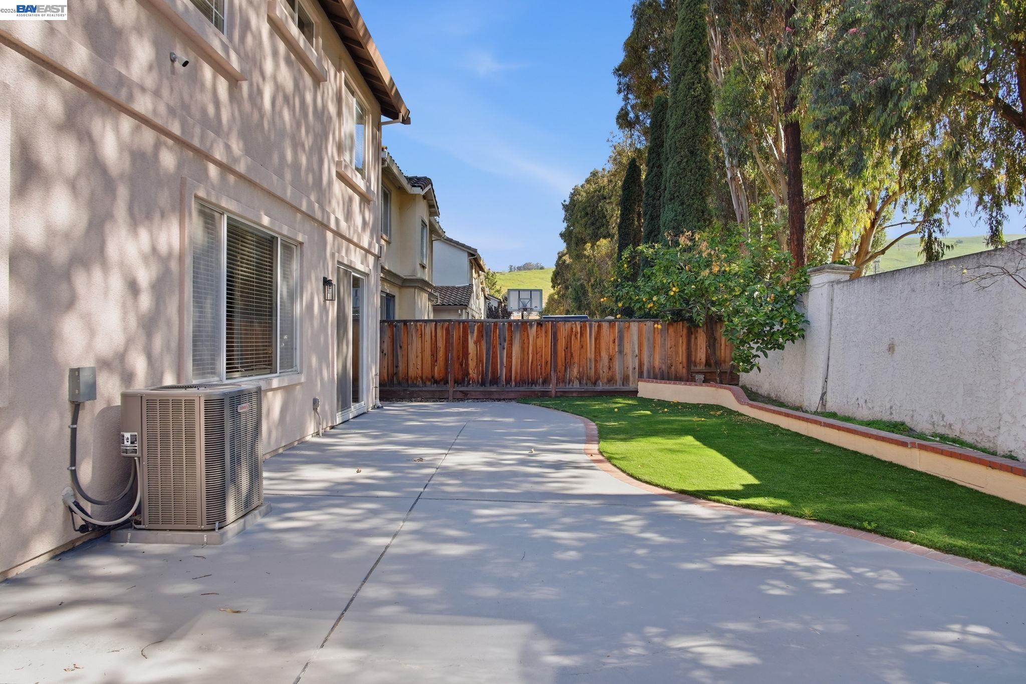 Detail Gallery Image 32 of 32 For 116 Mahogany Ln, Union City,  CA 94587 - 4 Beds | 3 Baths