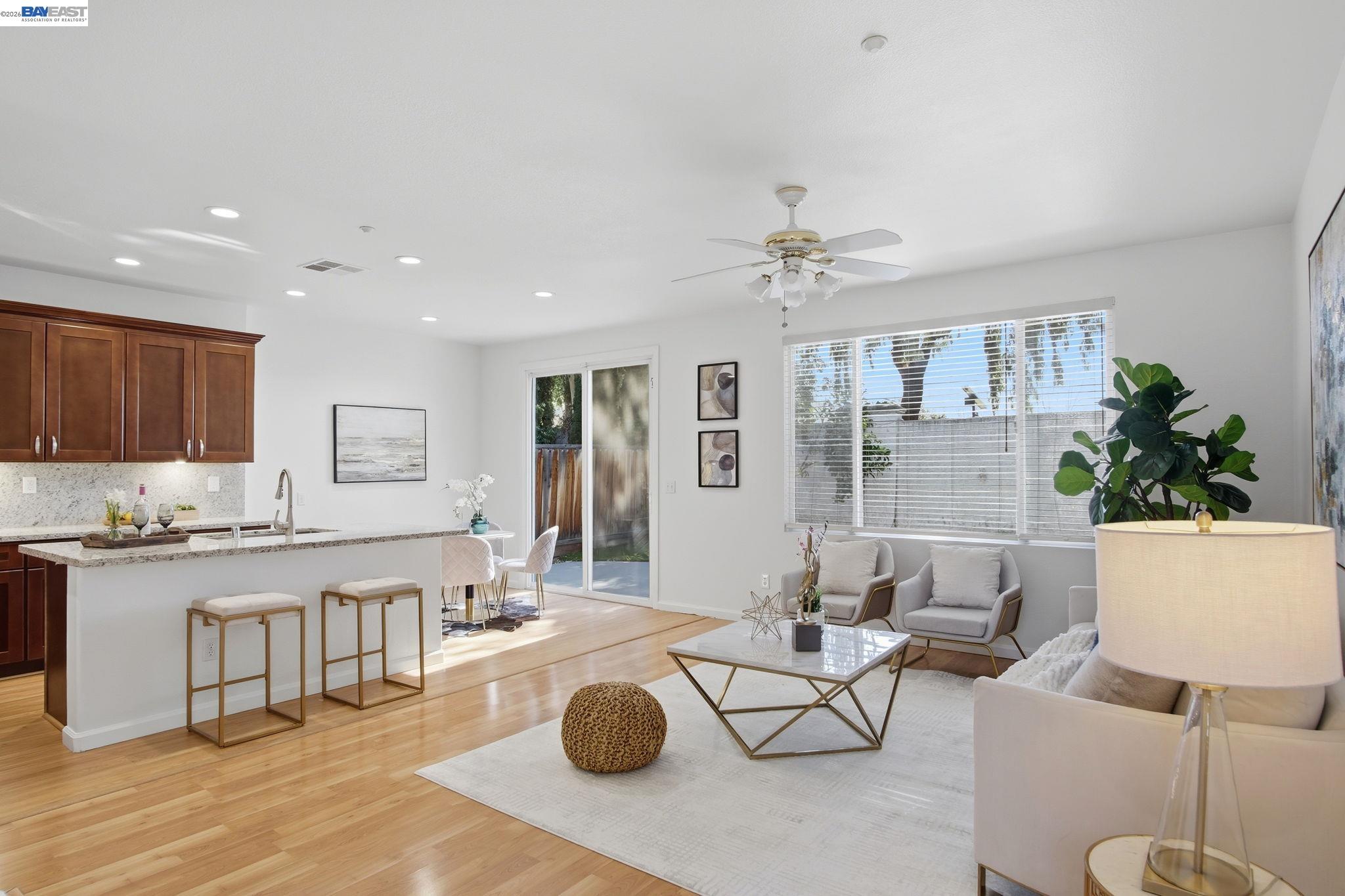 Detail Gallery Image 9 of 32 For 116 Mahogany Ln, Union City,  CA 94587 - 4 Beds | 3 Baths