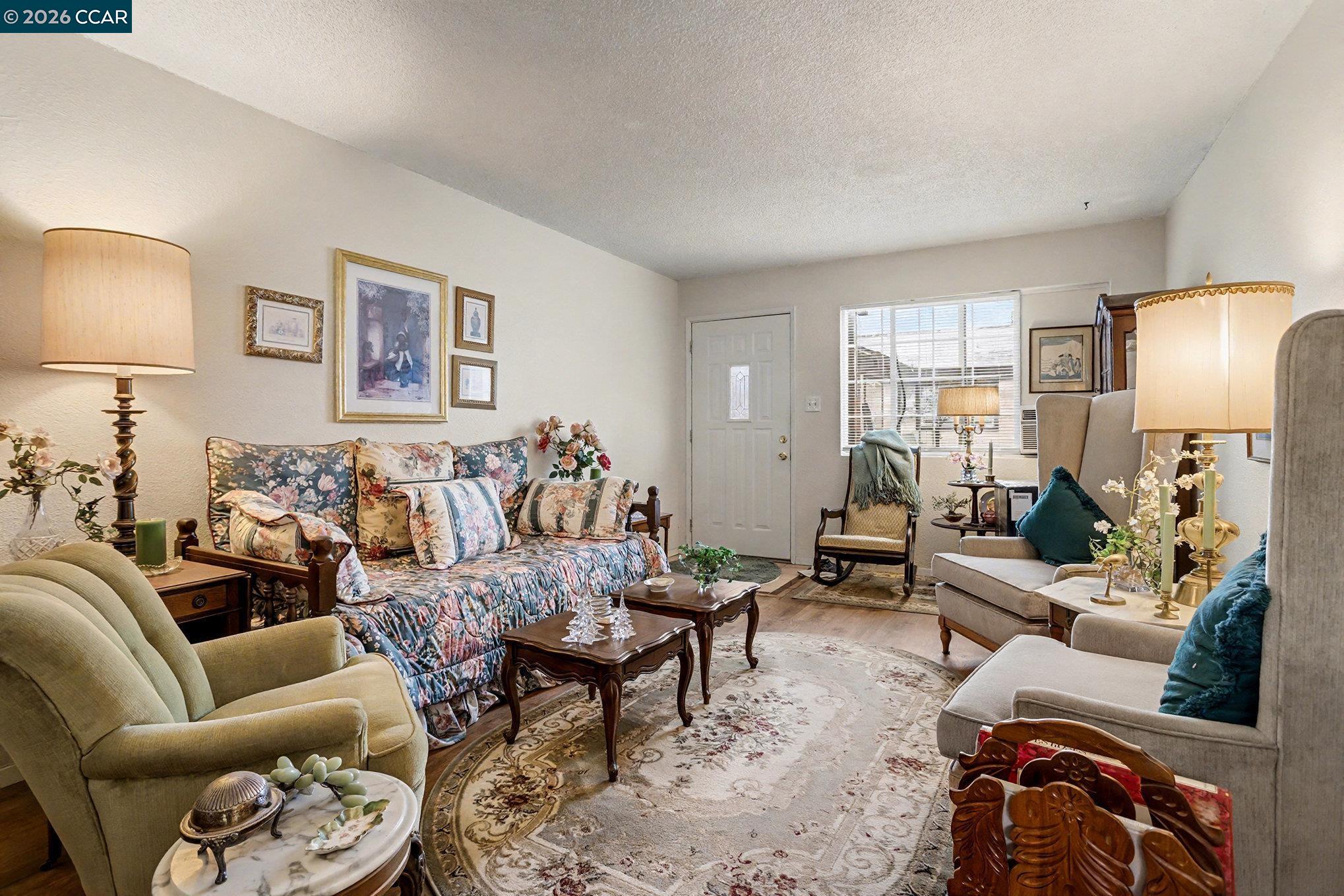 Detail Gallery Image 13 of 20 For 4041-4047 Ellis Rd, Martinez,  CA 94553 - – Beds | – Baths