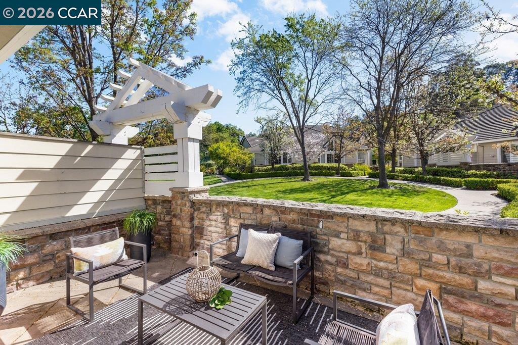 Detail Gallery Image 45 of 52 For 172 Sugarloaf Ct, Alamo,  CA 94507 - 4 Beds | 2 Baths