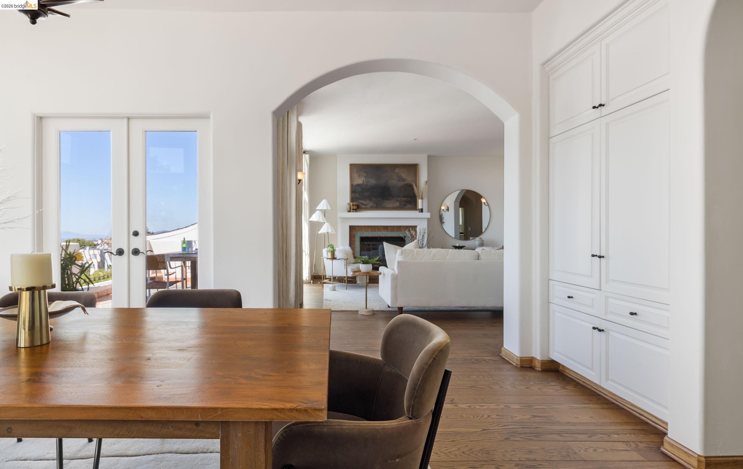 Detail Gallery Image 14 of 60 For 4951 Proctor Ave, Oakland,  CA 94618 - 3 Beds | 2/1 Baths