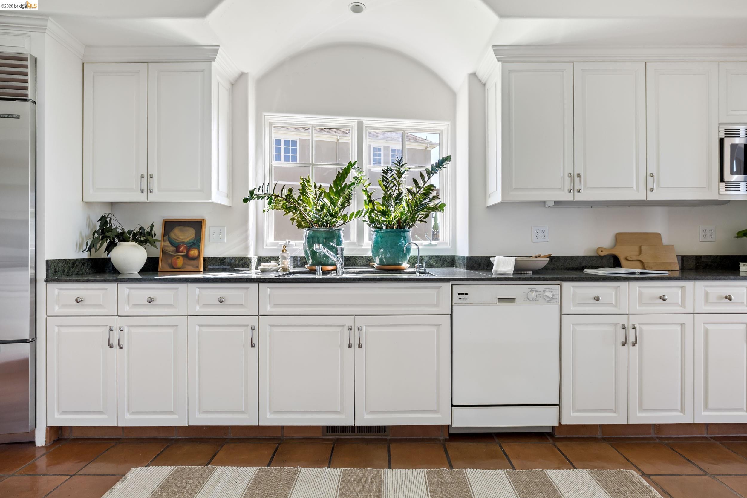 Detail Gallery Image 22 of 60 For 4951 Proctor Ave, Oakland,  CA 94618 - 3 Beds | 2/1 Baths