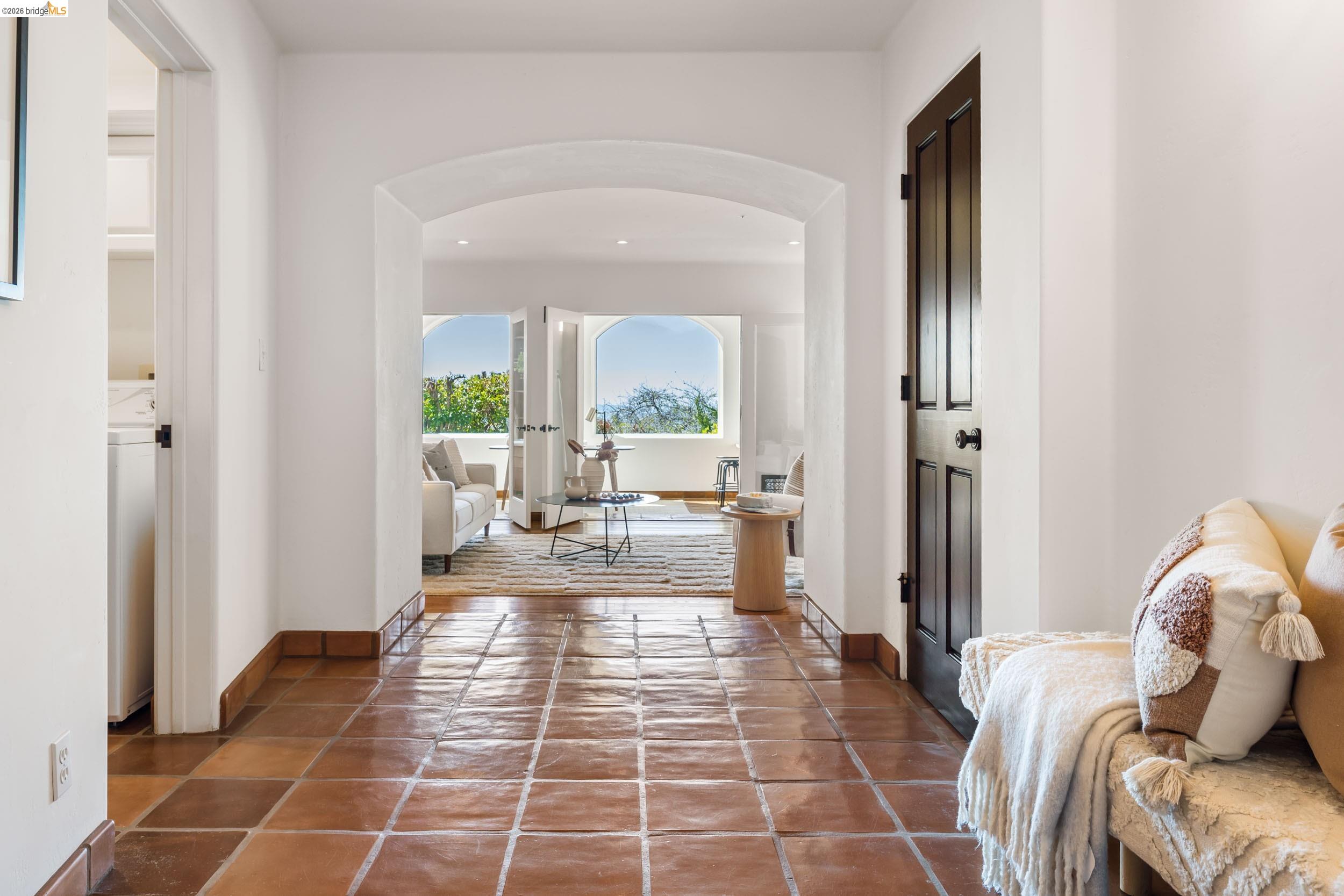 Detail Gallery Image 24 of 60 For 4951 Proctor Ave, Oakland,  CA 94618 - 3 Beds | 2/1 Baths