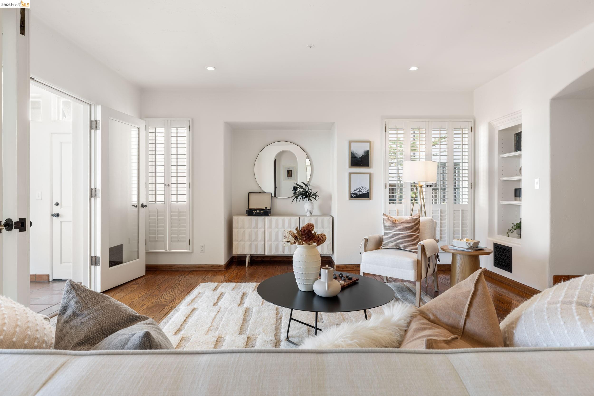 Detail Gallery Image 27 of 60 For 4951 Proctor Ave, Oakland,  CA 94618 - 3 Beds | 2/1 Baths