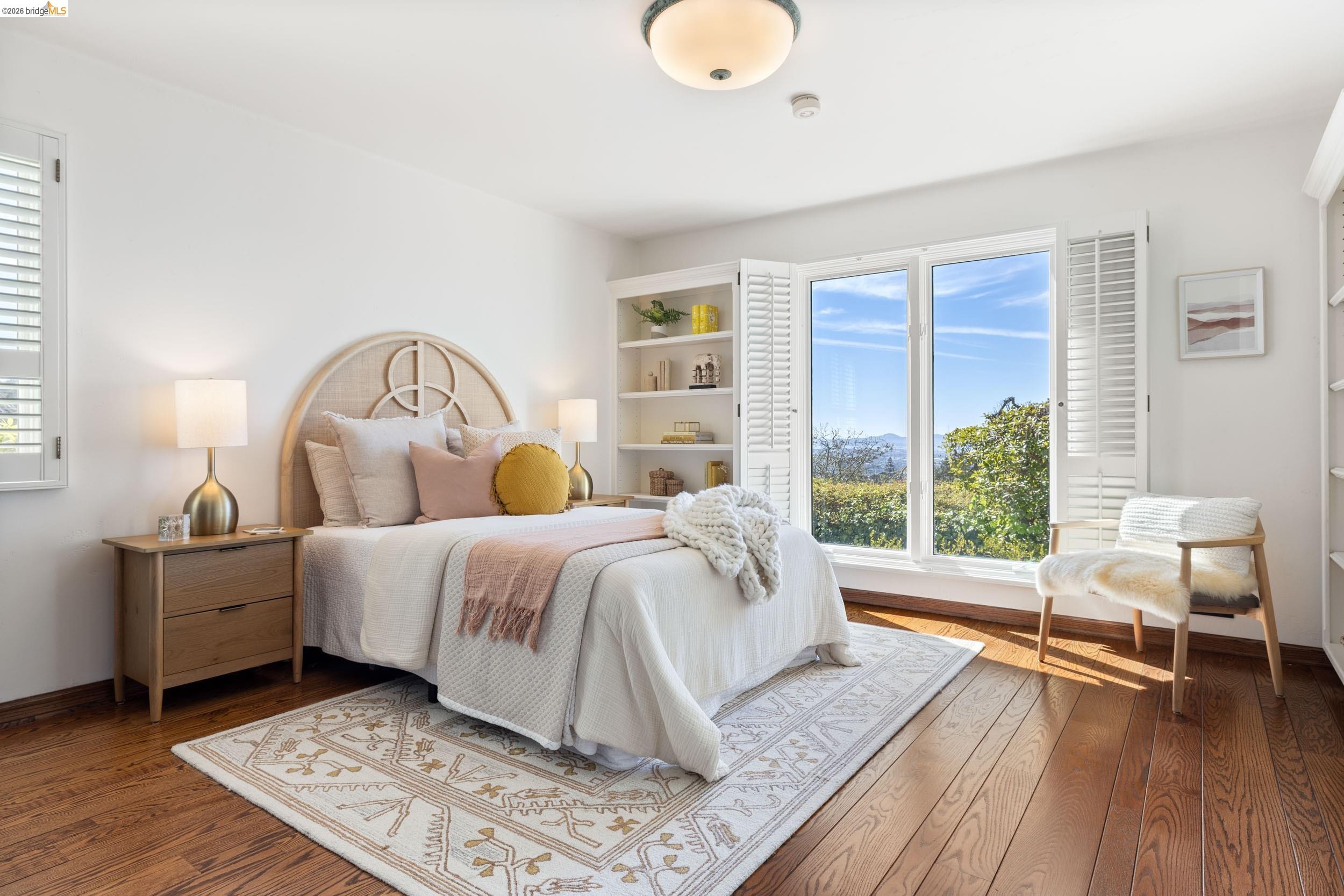 Detail Gallery Image 32 of 60 For 4951 Proctor Ave, Oakland,  CA 94618 - 3 Beds | 2/1 Baths