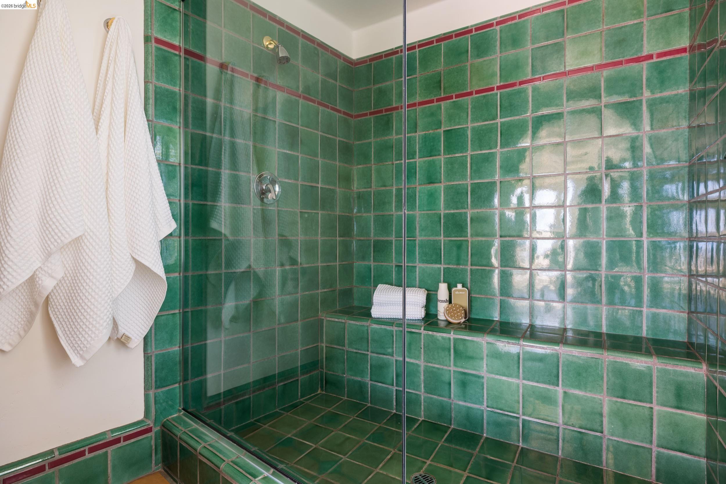 Detail Gallery Image 48 of 60 For 4951 Proctor Ave, Oakland,  CA 94618 - 3 Beds | 2/1 Baths