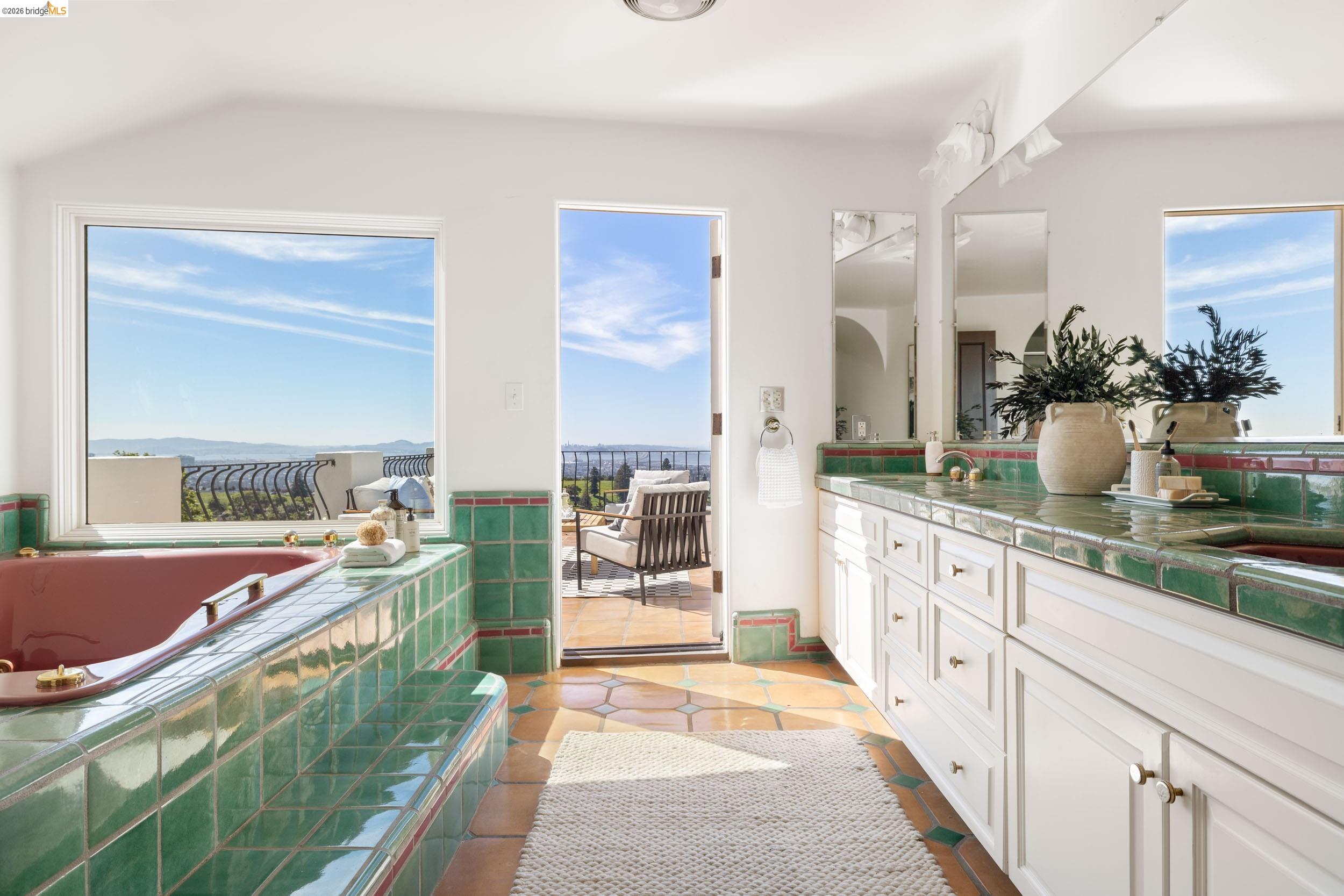 Detail Gallery Image 49 of 60 For 4951 Proctor Ave, Oakland,  CA 94618 - 3 Beds | 2/1 Baths