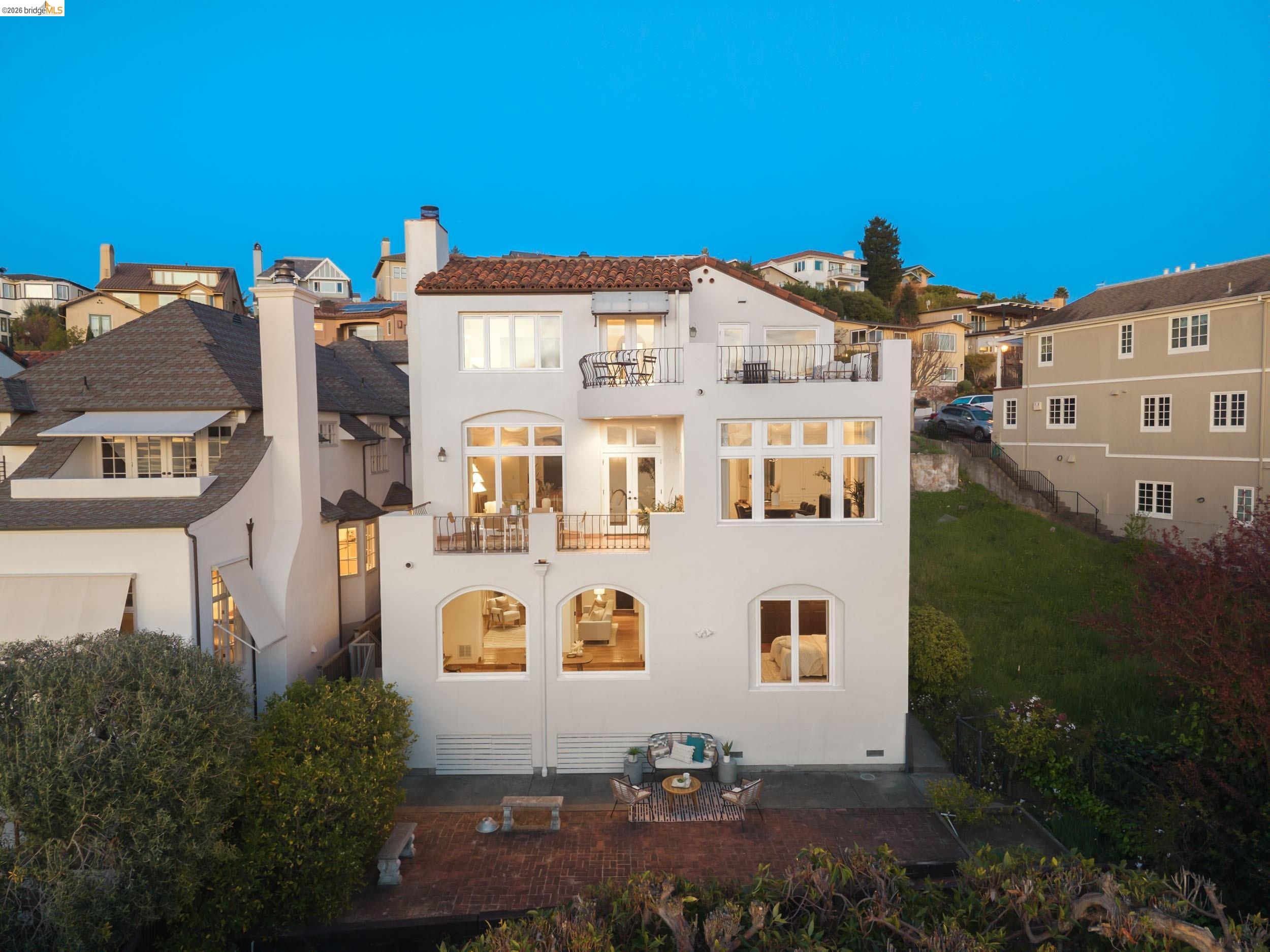 Detail Gallery Image 57 of 60 For 4951 Proctor Ave, Oakland,  CA 94618 - 3 Beds | 2/1 Baths