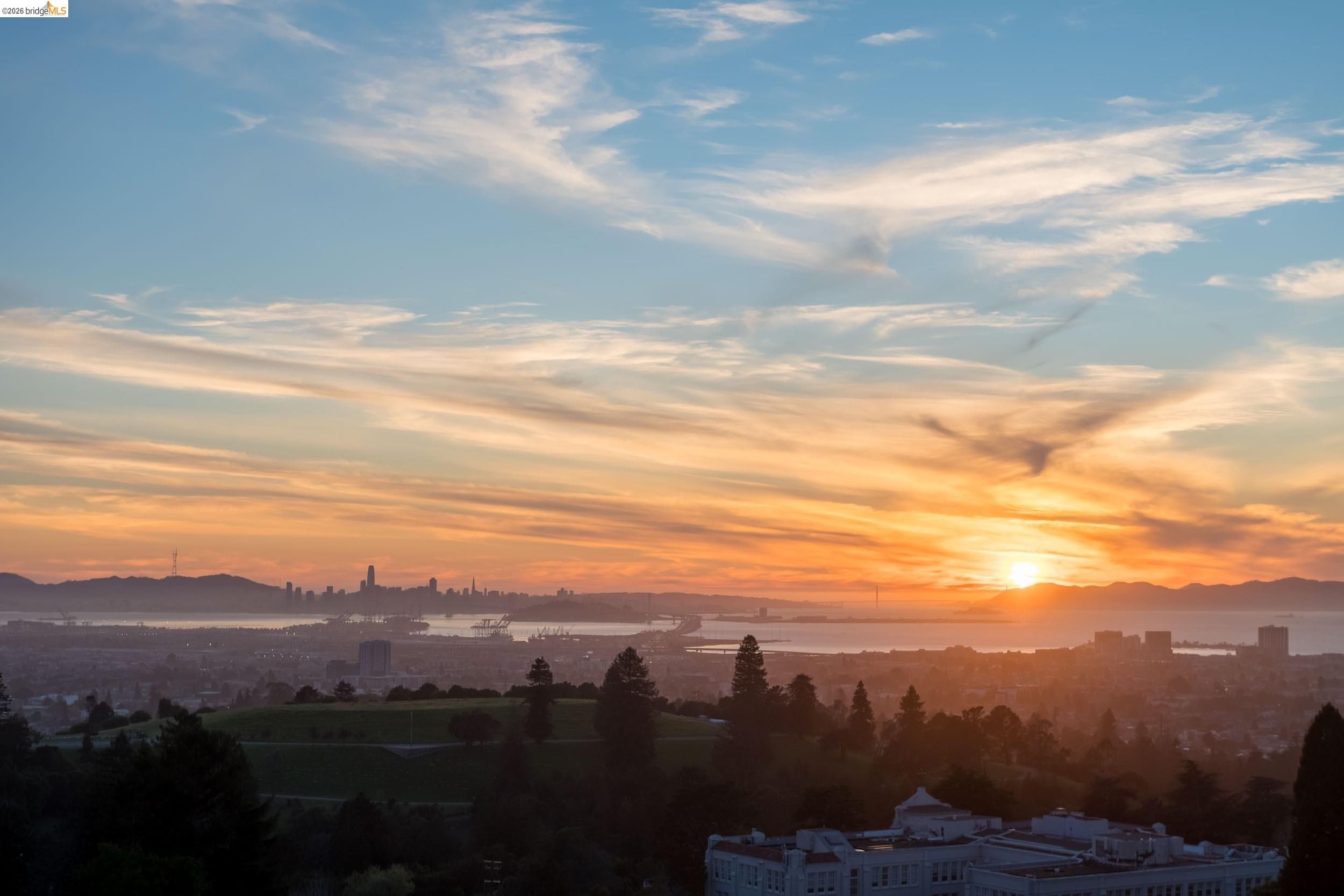 Detail Gallery Image 60 of 60 For 4951 Proctor Ave, Oakland,  CA 94618 - 3 Beds | 2/1 Baths