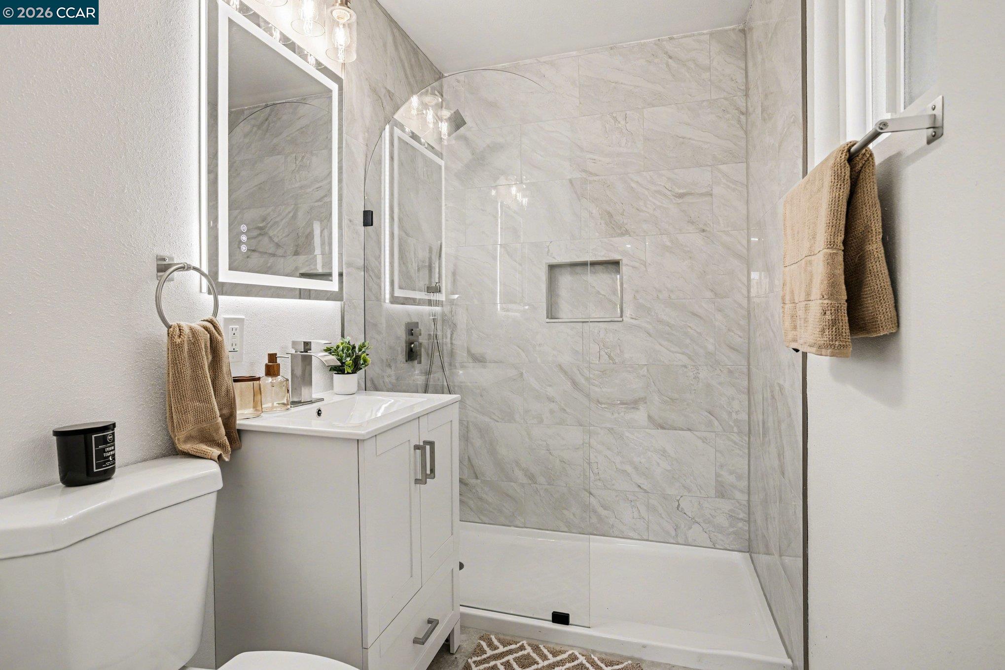 Detail Gallery Image 14 of 29 For 2579 Montgomery Ave, Concord,  CA 94519 - 3 Beds | 2 Baths