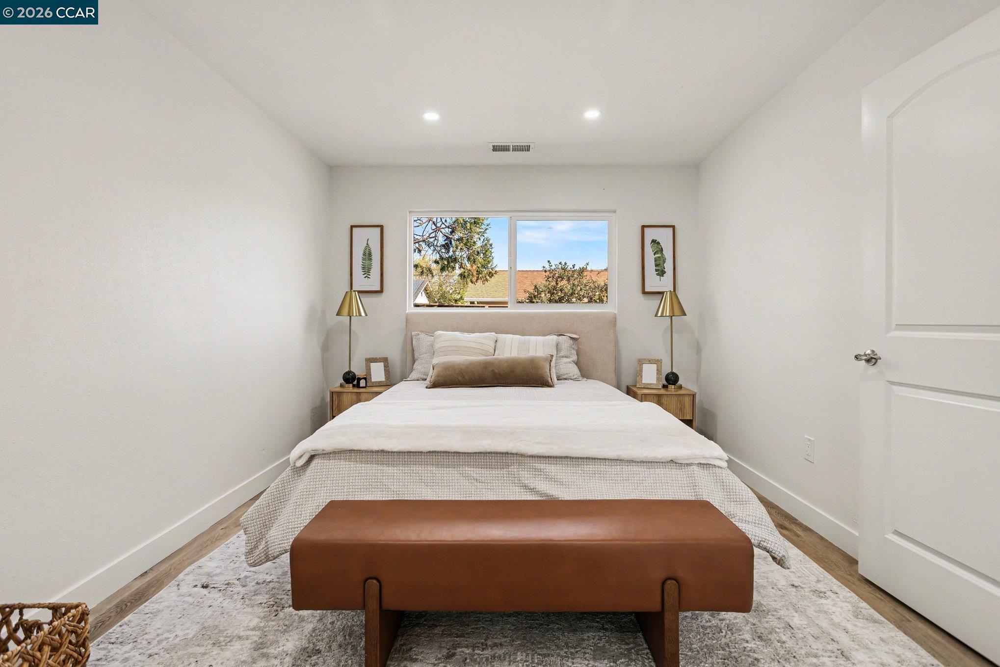 Detail Gallery Image 15 of 29 For 2579 Montgomery Ave, Concord,  CA 94519 - 3 Beds | 2 Baths