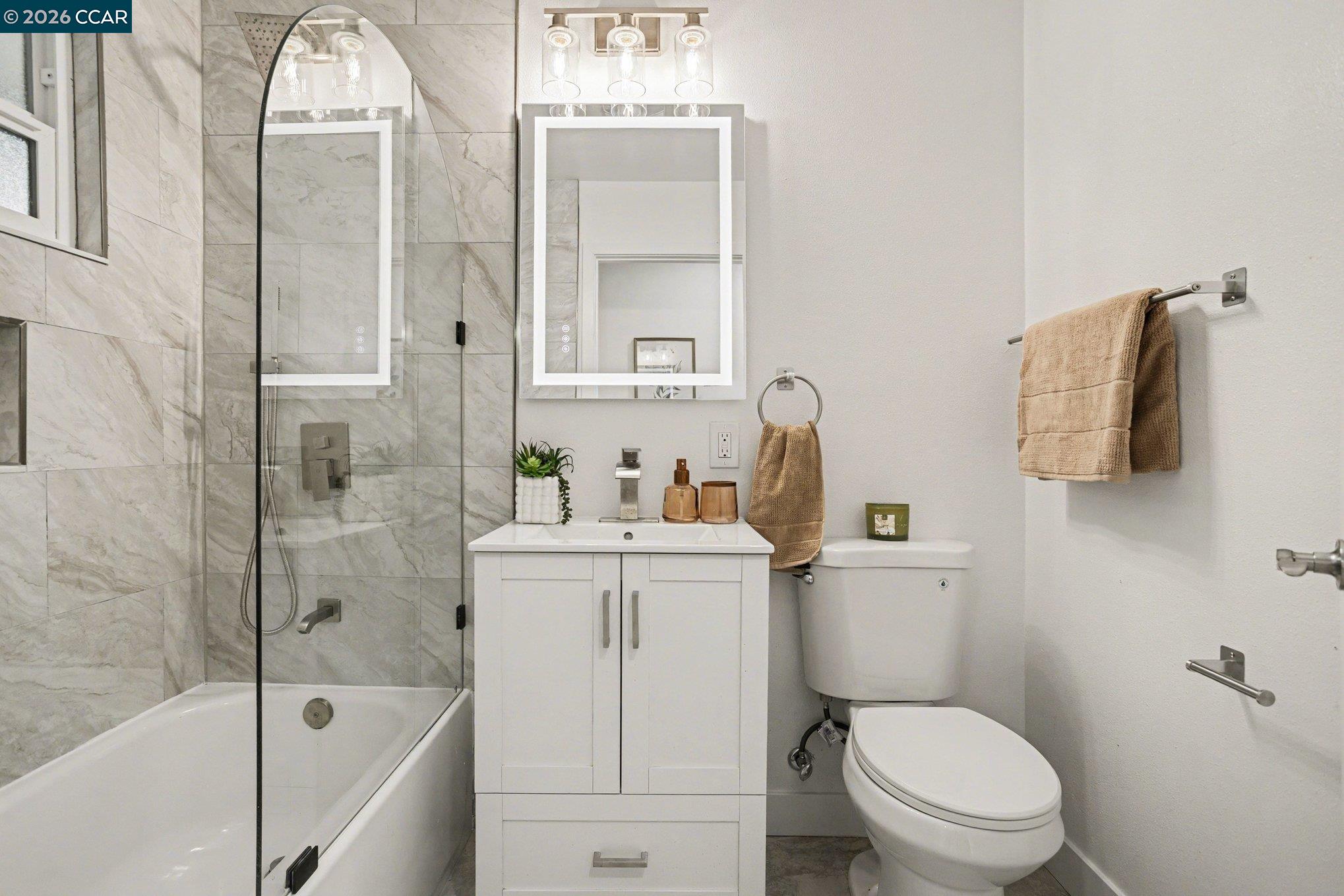 Detail Gallery Image 18 of 29 For 2579 Montgomery Ave, Concord,  CA 94519 - 3 Beds | 2 Baths