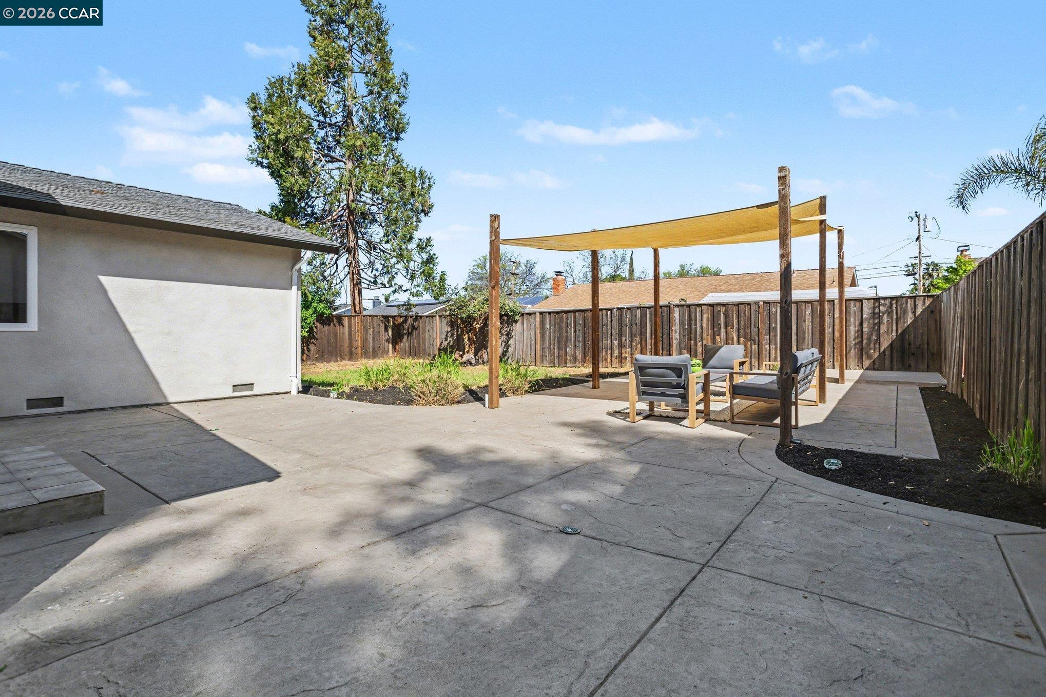 Detail Gallery Image 21 of 29 For 2579 Montgomery Ave, Concord,  CA 94519 - 3 Beds | 2 Baths
