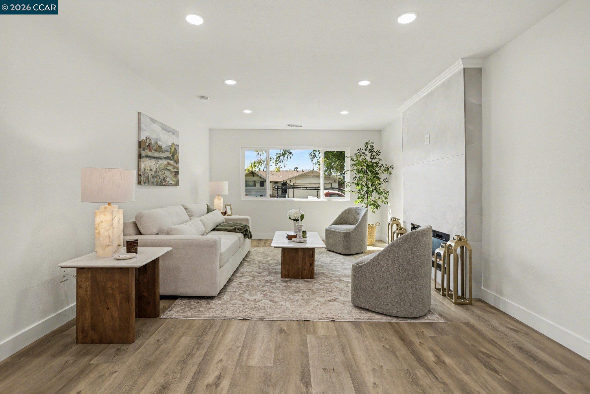 Detail Gallery Image 7 of 29 For 2579 Montgomery Ave, Concord,  CA 94519 - 3 Beds | 2 Baths