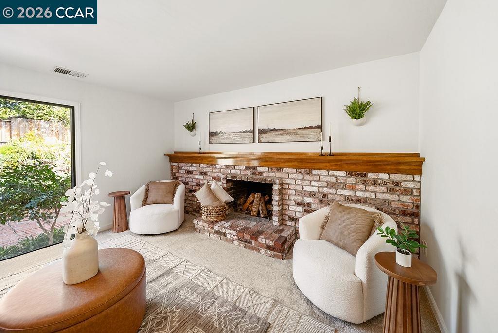 Detail Gallery Image 17 of 60 For 5617 Bettencourt Dr, Clayton,  CA 94517 - 4 Beds | 2/1 Baths