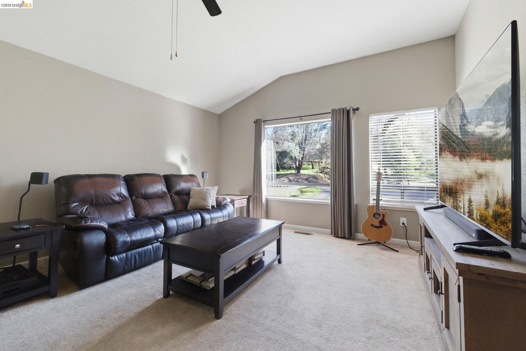 Detail Gallery Image 22 of 59 For 12796 Cresthaven Dr, Groveland,  CA 95321 - 3 Beds | 2 Baths