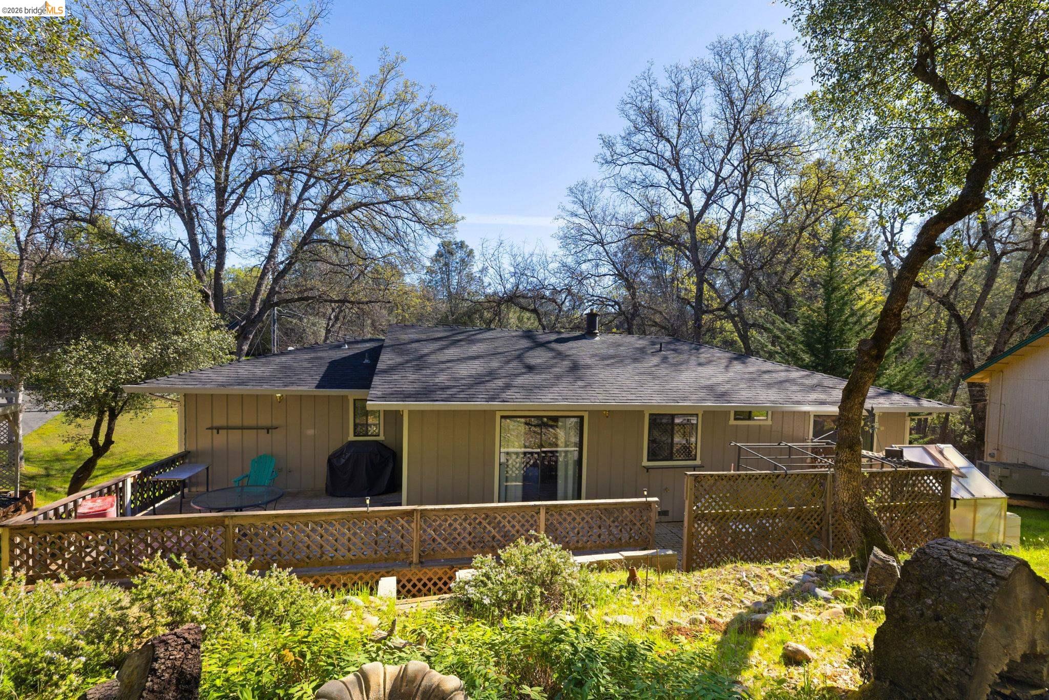 Detail Gallery Image 33 of 59 For 12796 Cresthaven Dr, Groveland,  CA 95321 - 3 Beds | 2 Baths