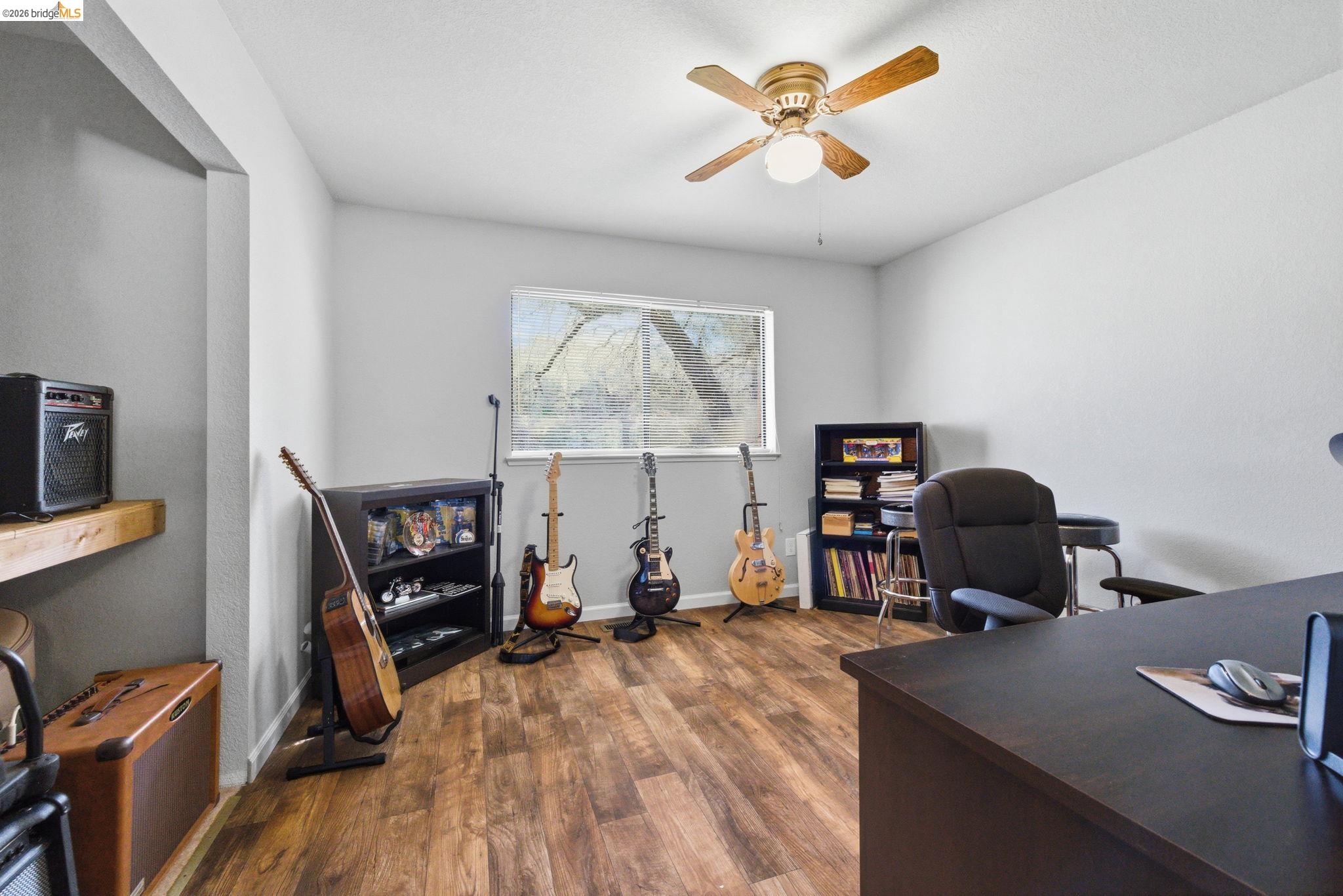 Detail Gallery Image 7 of 59 For 12796 Cresthaven Dr, Groveland,  CA 95321 - 3 Beds | 2 Baths