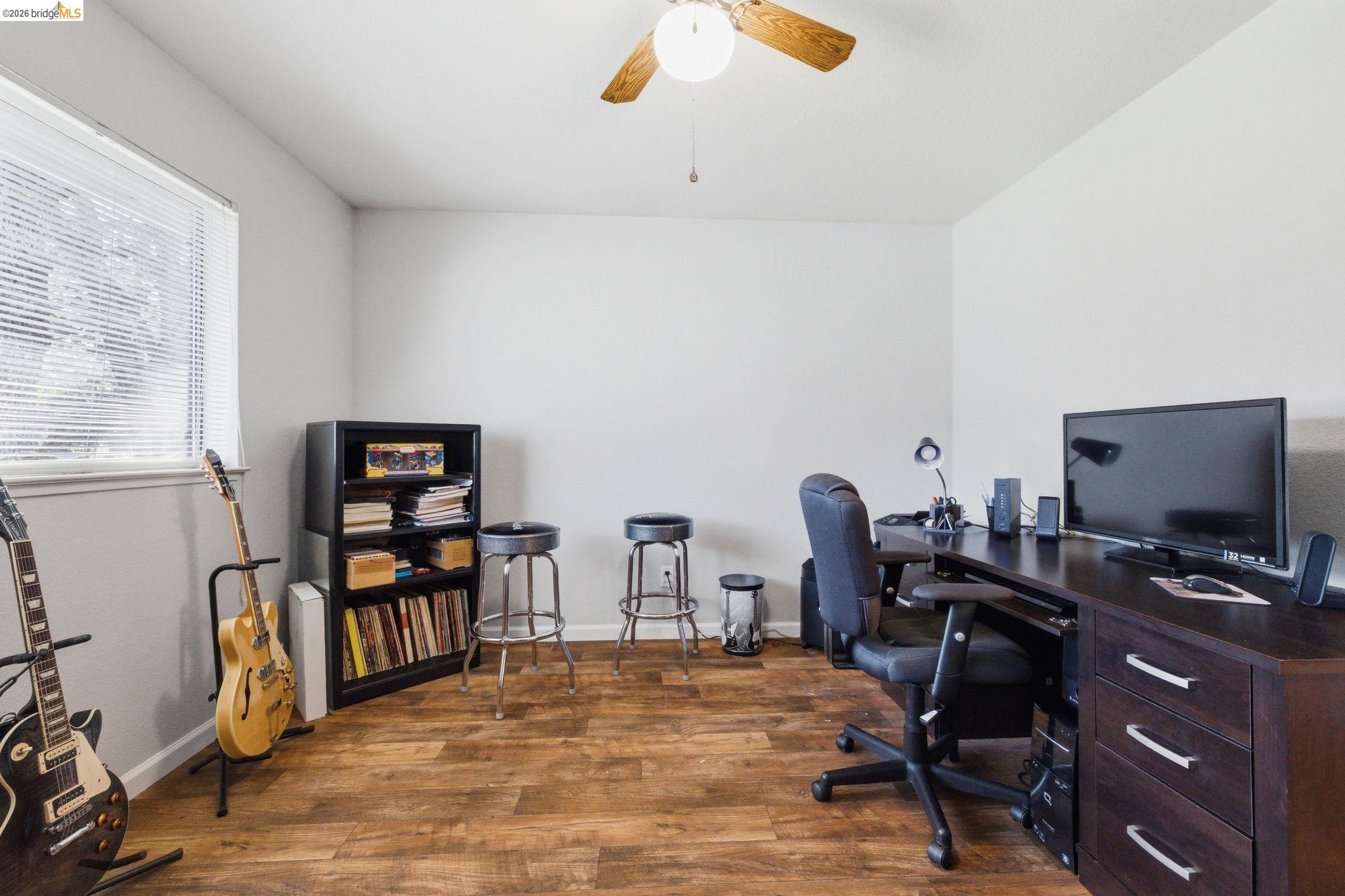 Detail Gallery Image 8 of 59 For 12796 Cresthaven Dr, Groveland,  CA 95321 - 3 Beds | 2 Baths