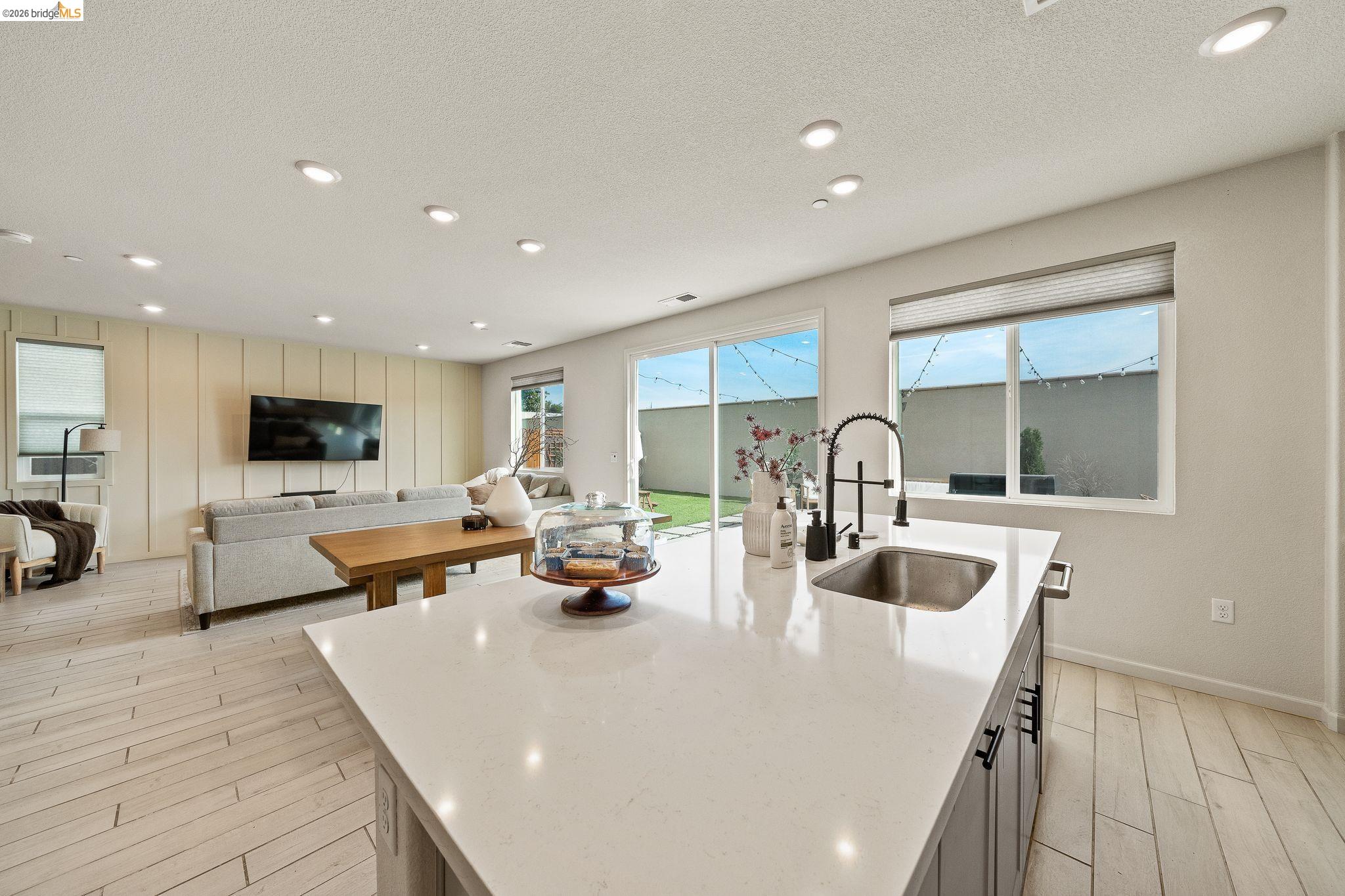 Detail Gallery Image 11 of 38 For 916 Diego Dr, Oakley,  CA 94561 - 3 Beds | 2/1 Baths