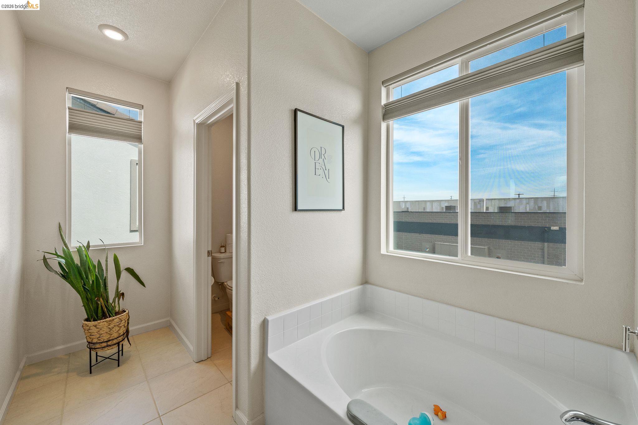 Detail Gallery Image 22 of 38 For 916 Diego Dr, Oakley,  CA 94561 - 3 Beds | 2/1 Baths