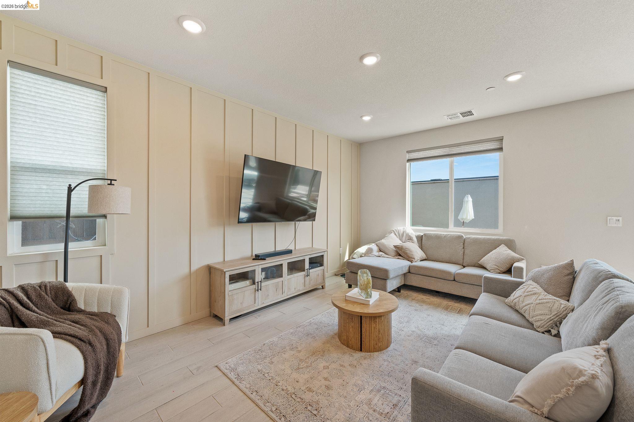 Detail Gallery Image 4 of 38 For 916 Diego Dr, Oakley,  CA 94561 - 3 Beds | 2/1 Baths