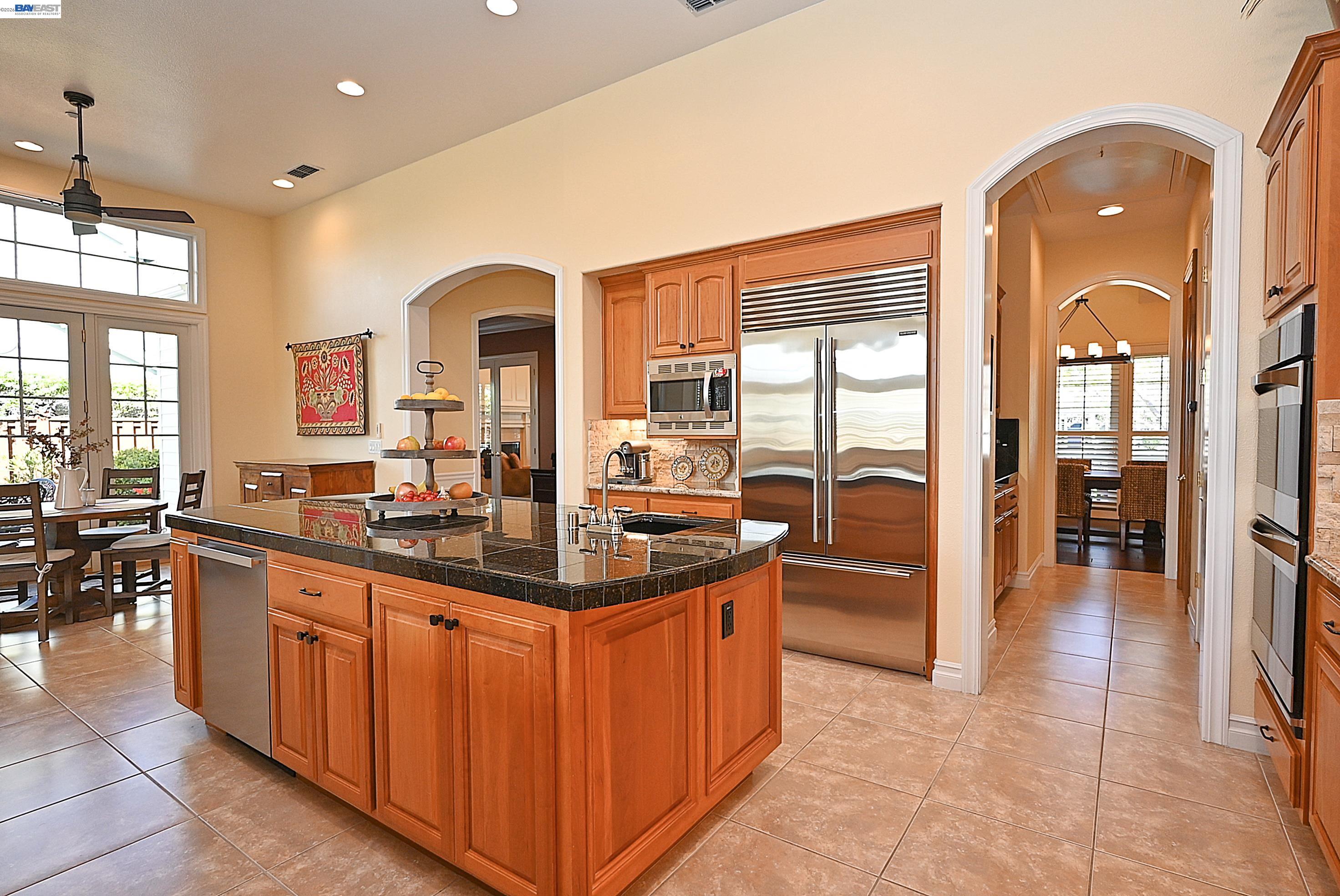 Detail Gallery Image 14 of 59 For 2221 Leccino Ct, Livermore,  CA 94550 - 4 Beds | 3/1 Baths
