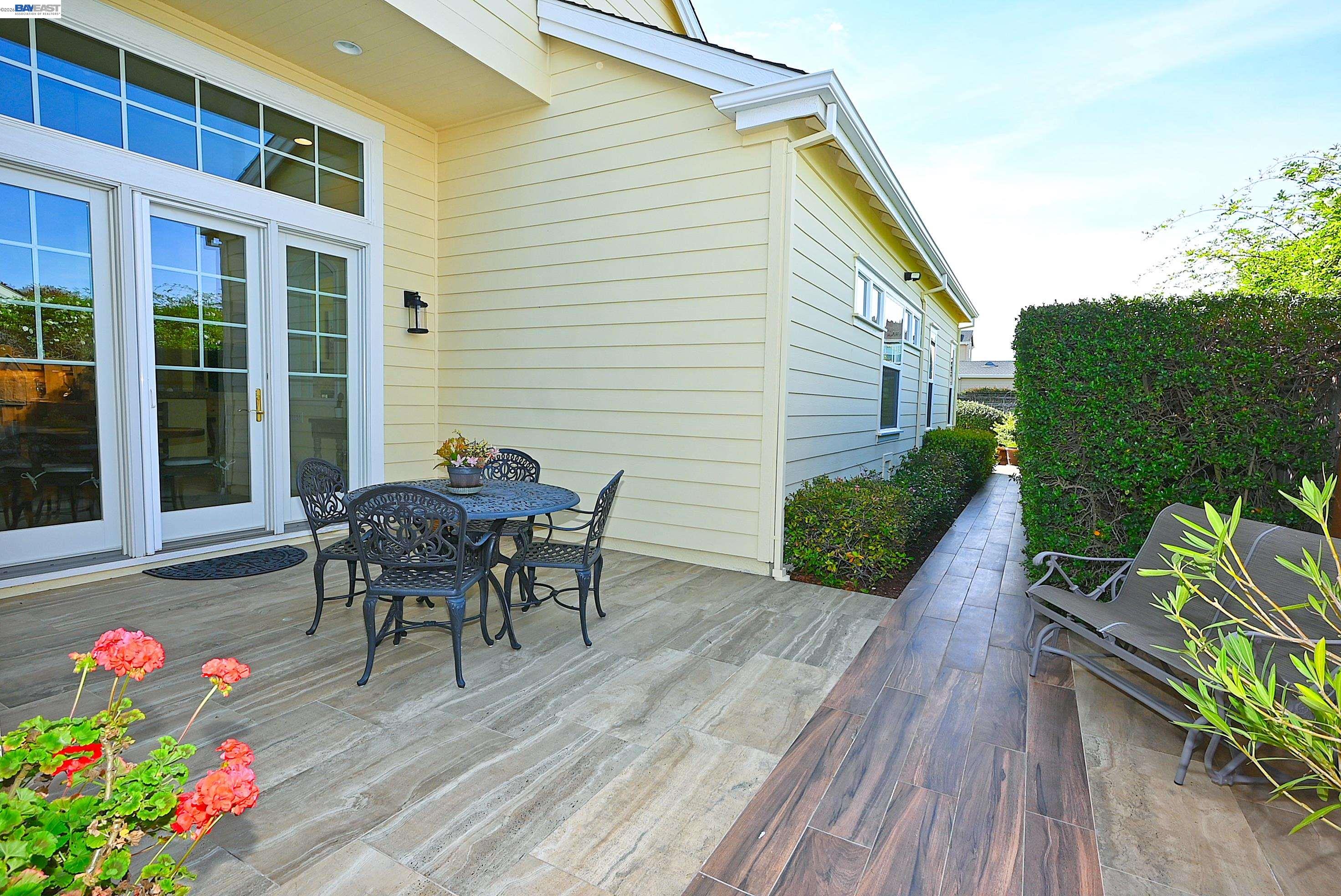 Detail Gallery Image 21 of 59 For 2221 Leccino Ct, Livermore,  CA 94550 - 4 Beds | 3/1 Baths