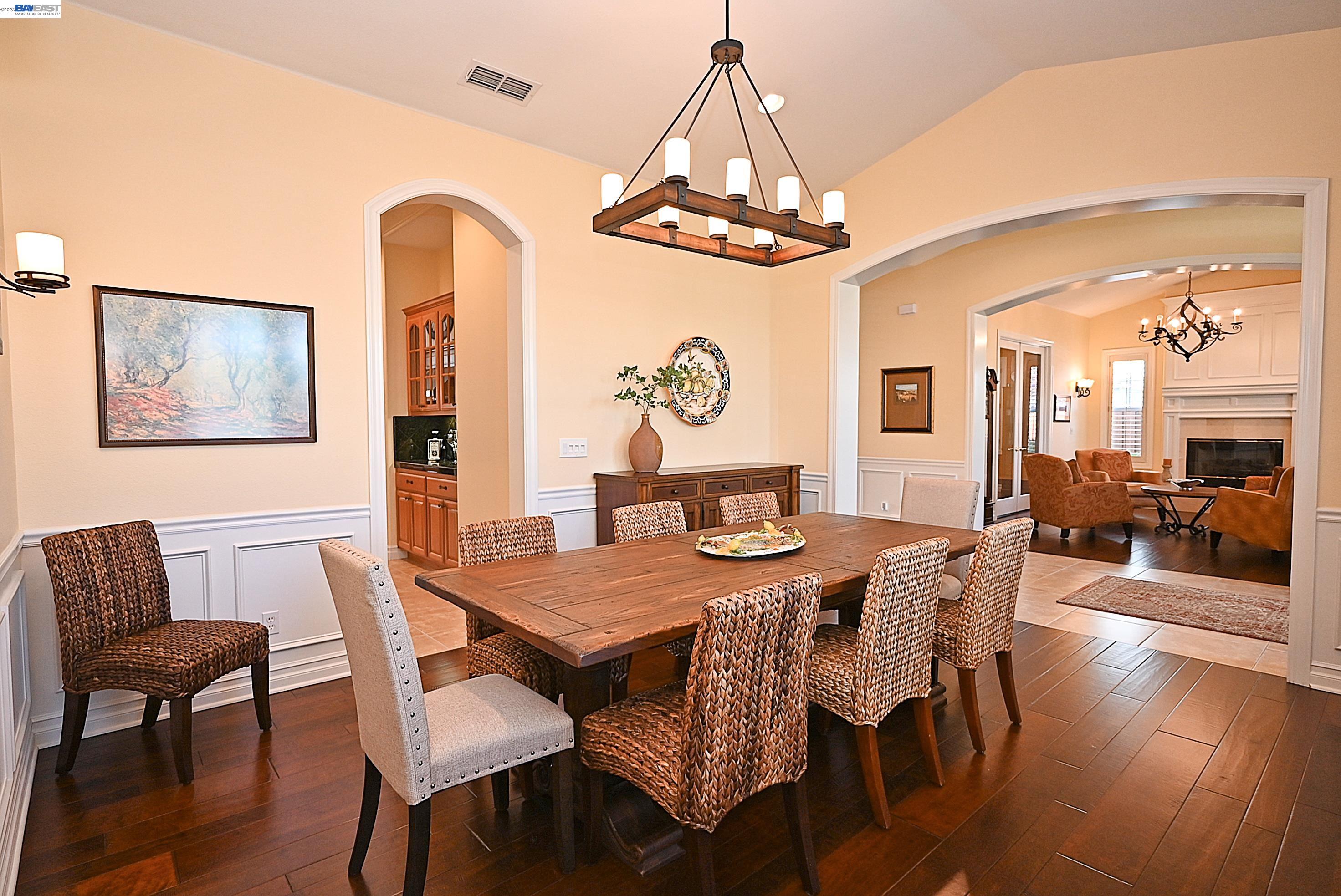 Detail Gallery Image 6 of 59 For 2221 Leccino Ct, Livermore,  CA 94550 - 4 Beds | 3/1 Baths