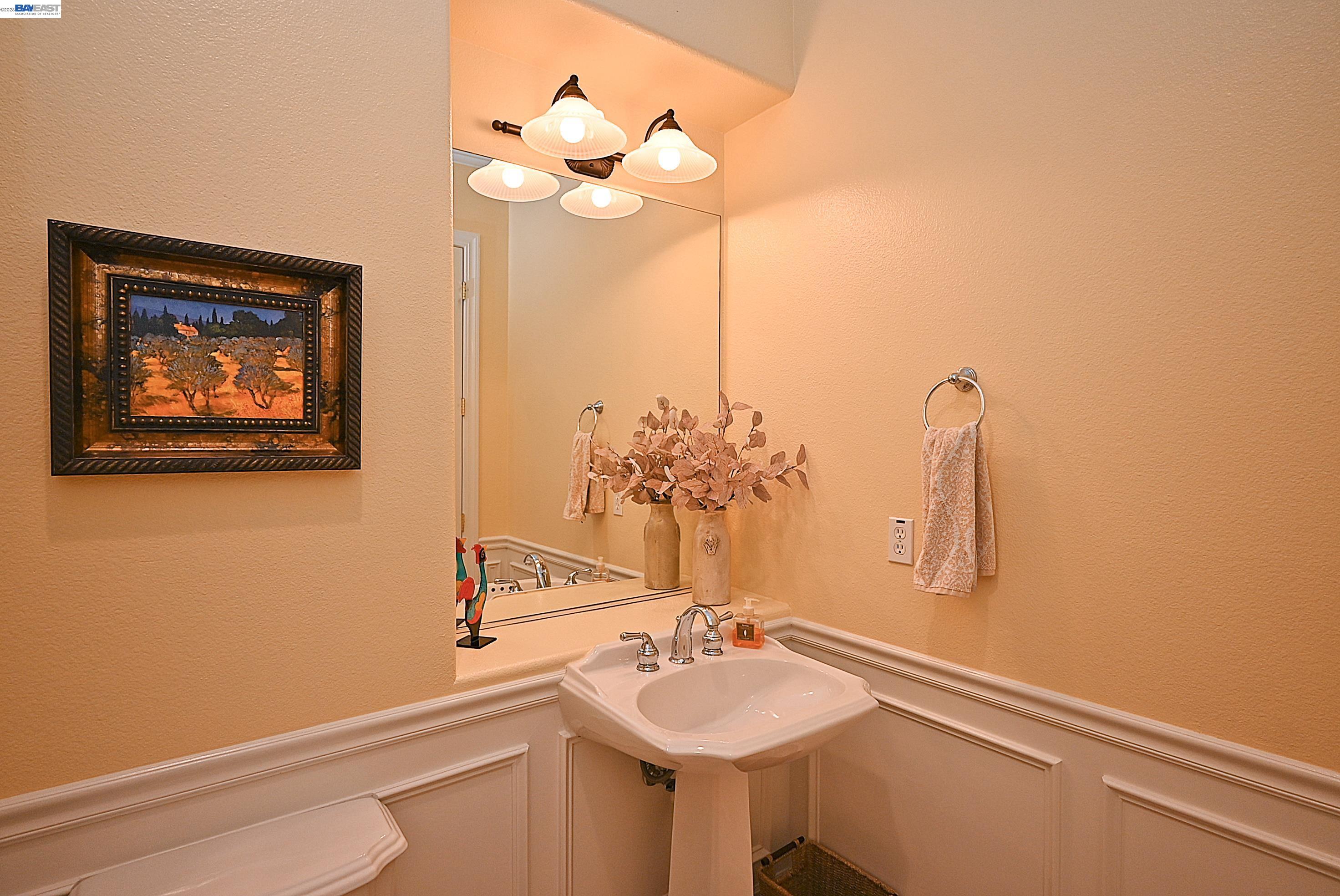 Detail Gallery Image 9 of 59 For 2221 Leccino Ct, Livermore,  CA 94550 - 4 Beds | 3/1 Baths