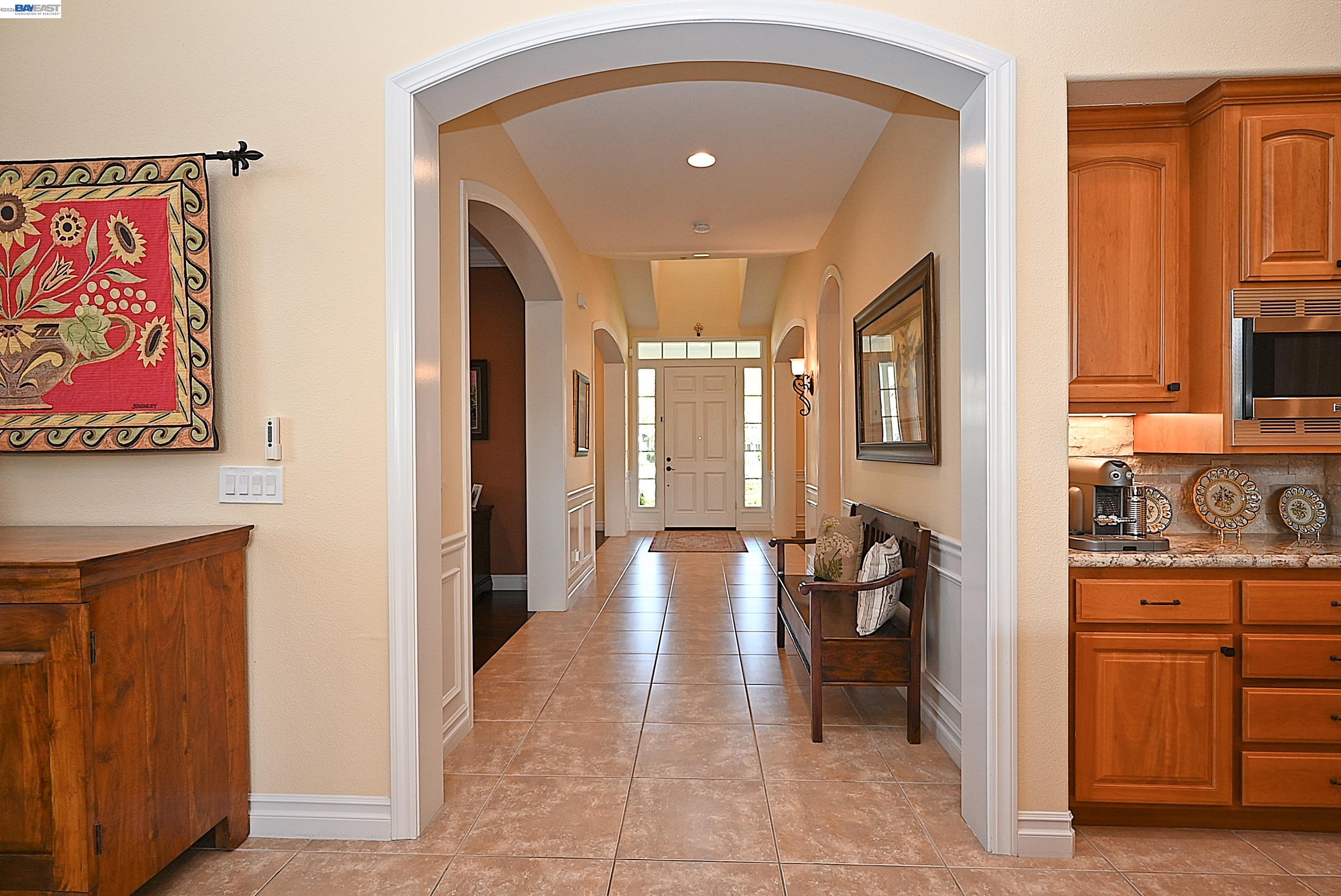 Detail Gallery Image 10 of 59 For 2221 Leccino Ct, Livermore,  CA 94550 - 4 Beds | 3/1 Baths
