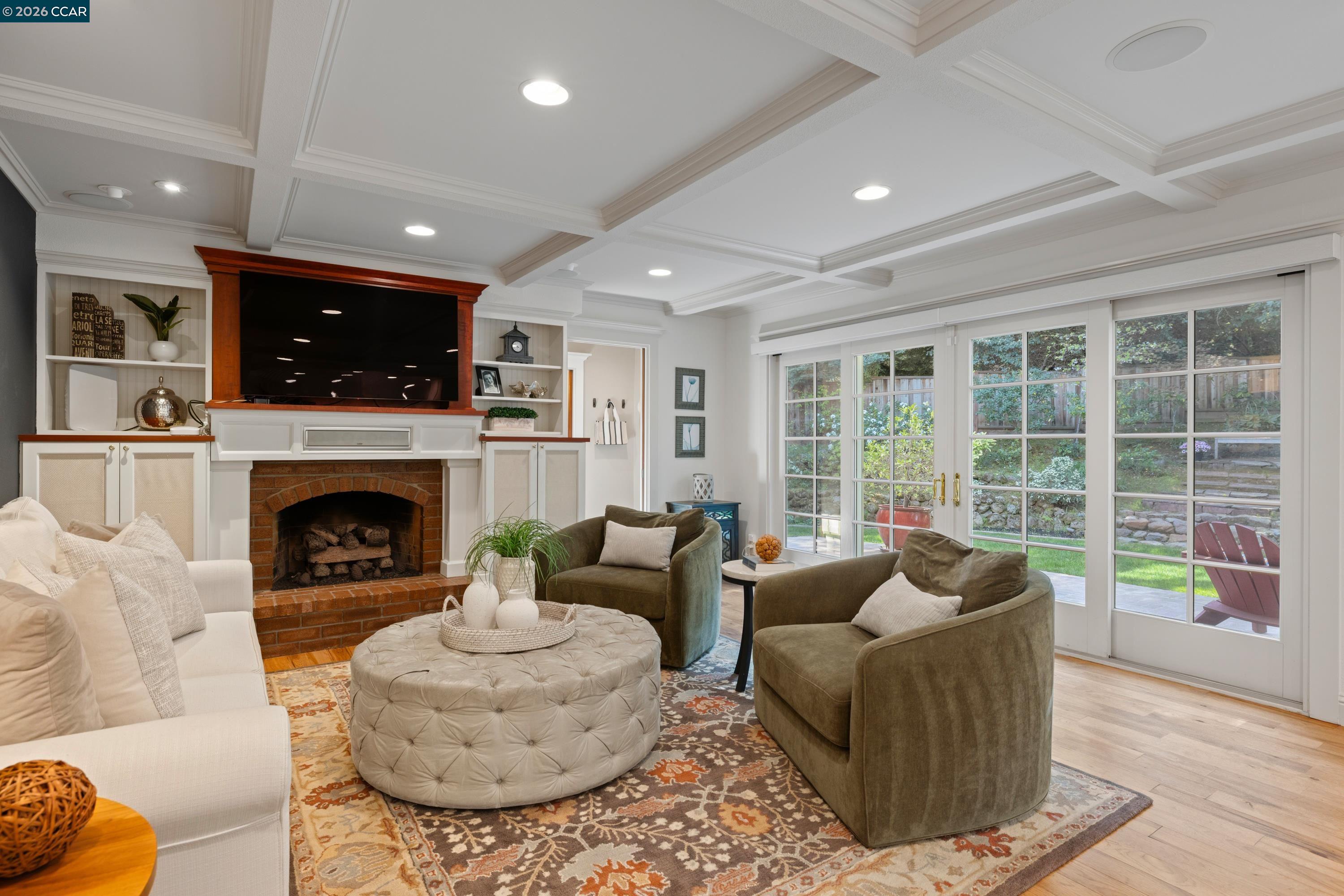 Detail Gallery Image 12 of 52 For 166 Gerald Drive, Danville,  CA 94526 - 4 Beds | 2/1 Baths