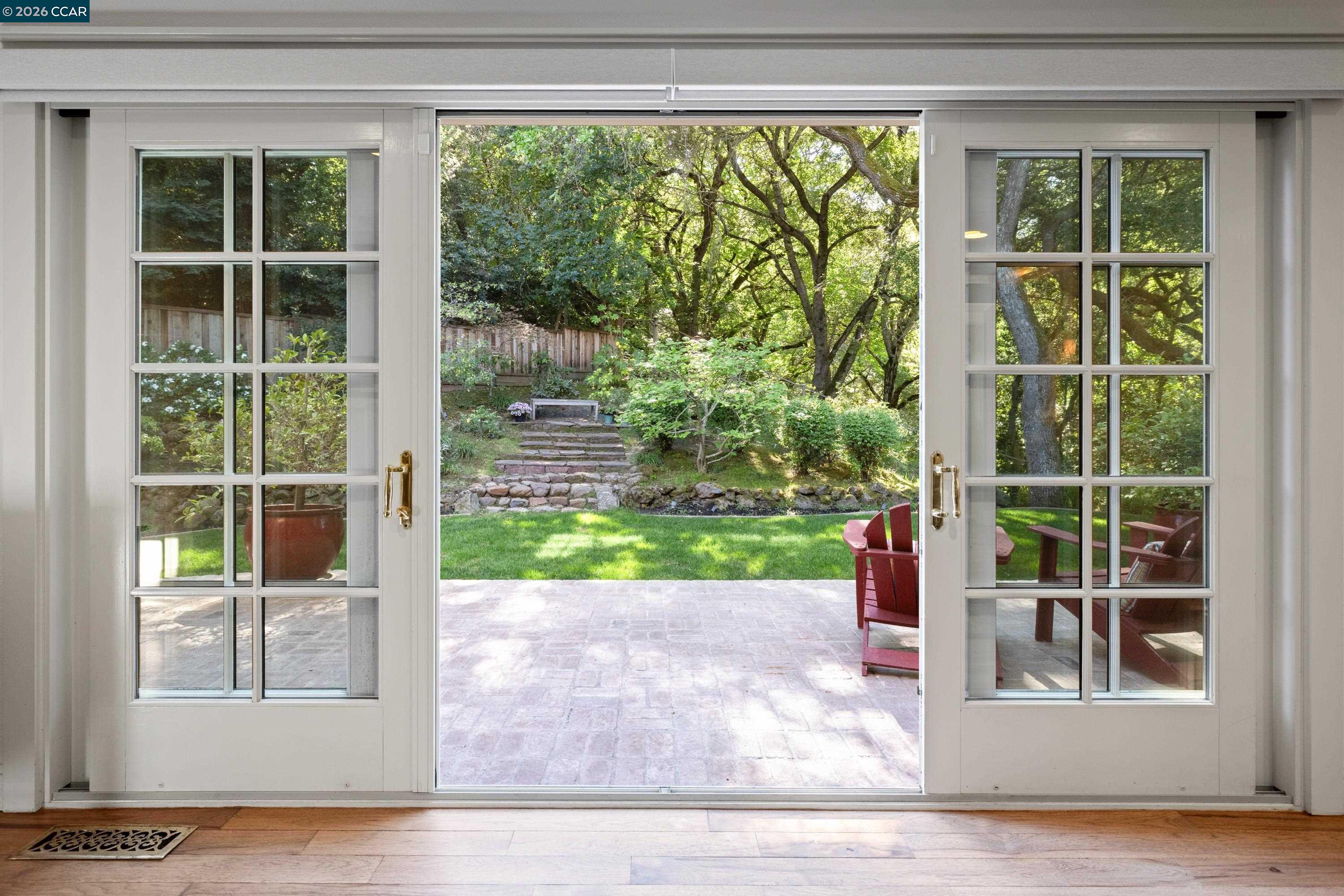 Detail Gallery Image 13 of 52 For 166 Gerald Drive, Danville,  CA 94526 - 4 Beds | 2/1 Baths