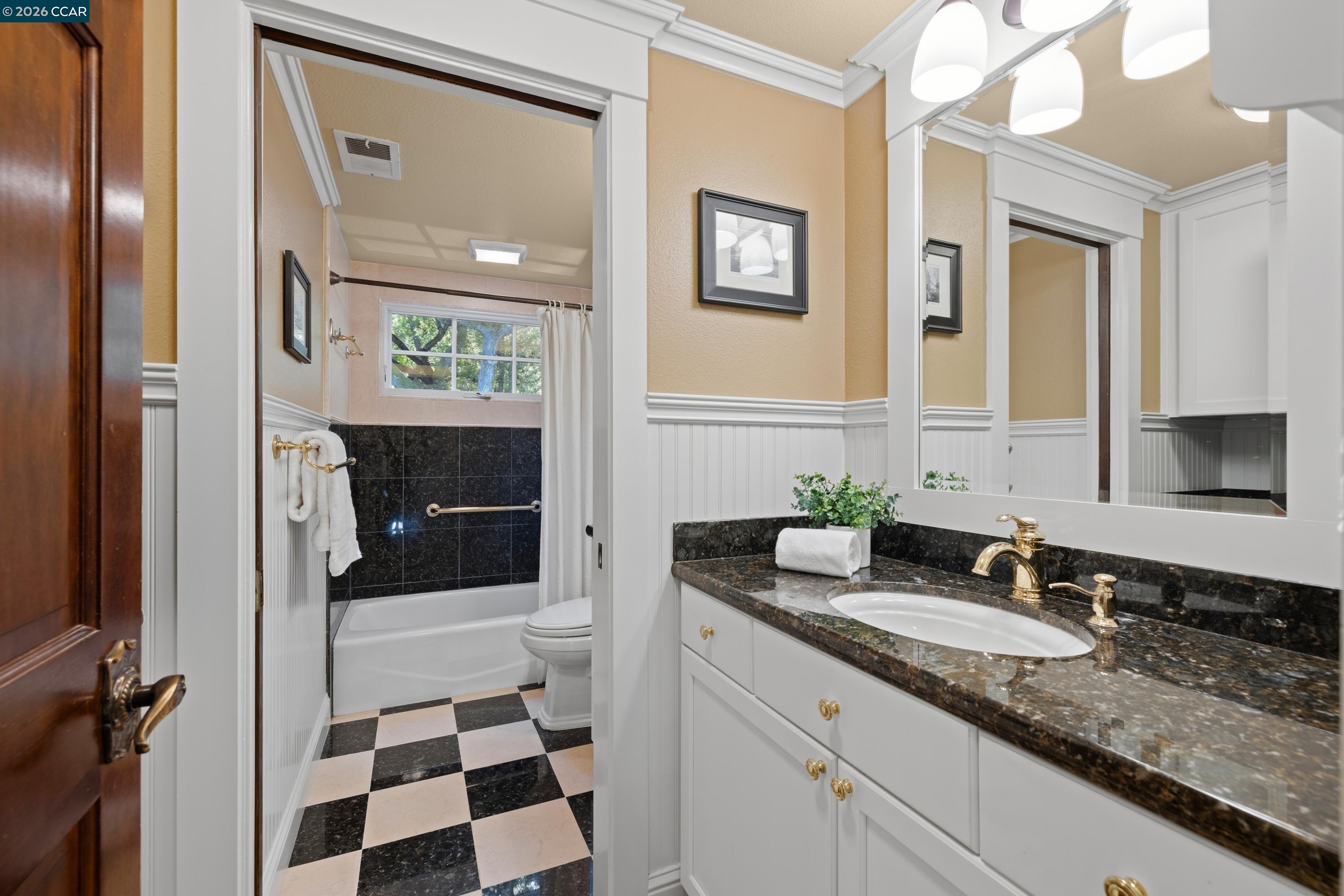 Detail Gallery Image 33 of 52 For 166 Gerald Drive, Danville,  CA 94526 - 4 Beds | 2/1 Baths