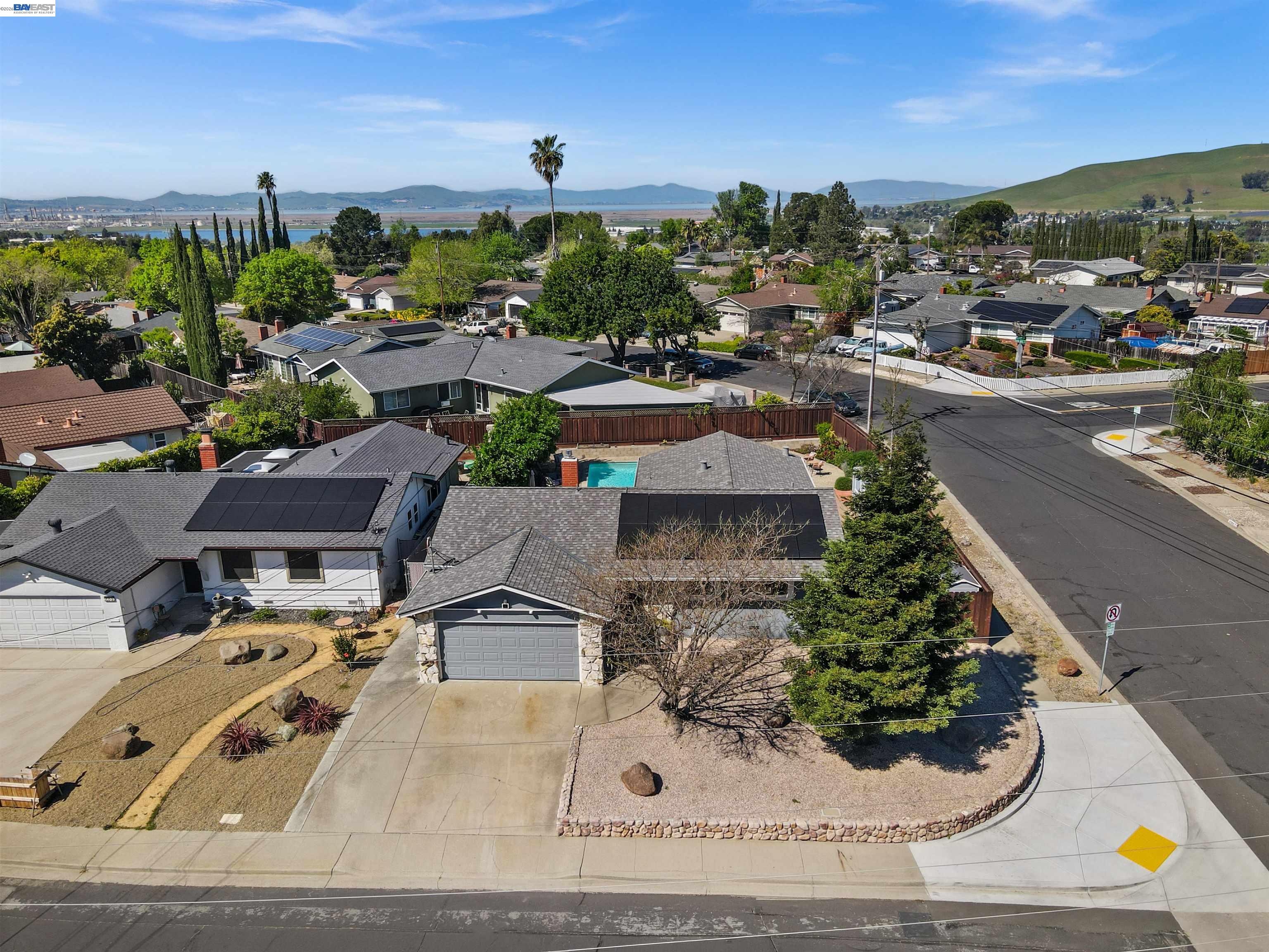 Detail Gallery Image 19 of 20 For 2394 Saint George Dr, Concord,  CA 94520 - 3 Beds | 2 Baths