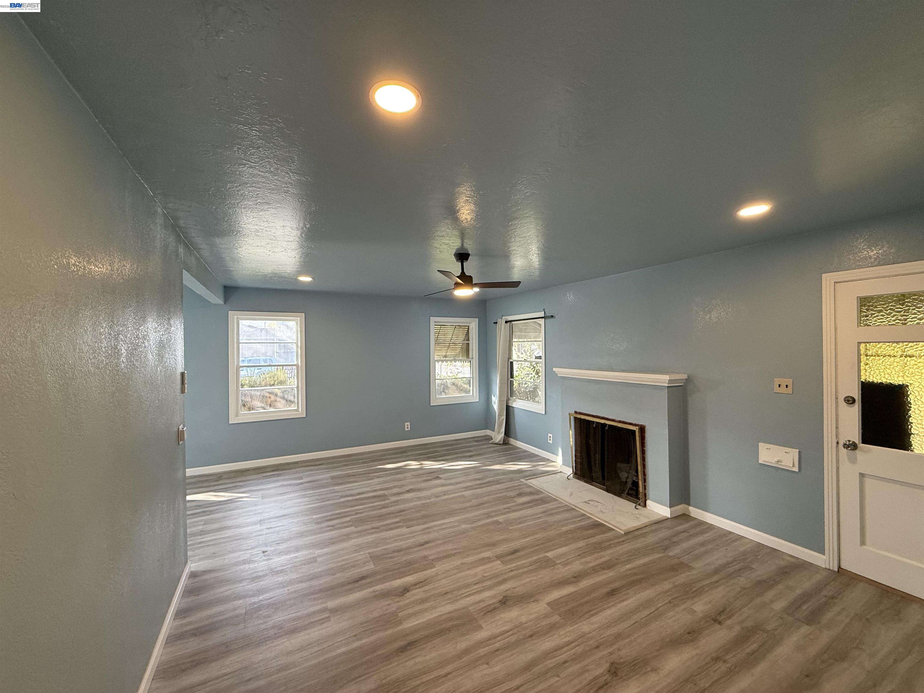 Detail Gallery Image 16 of 37 For 5500 Fruitridge Rd, Sacramento,  CA 95820 - 2 Beds | 1 Baths