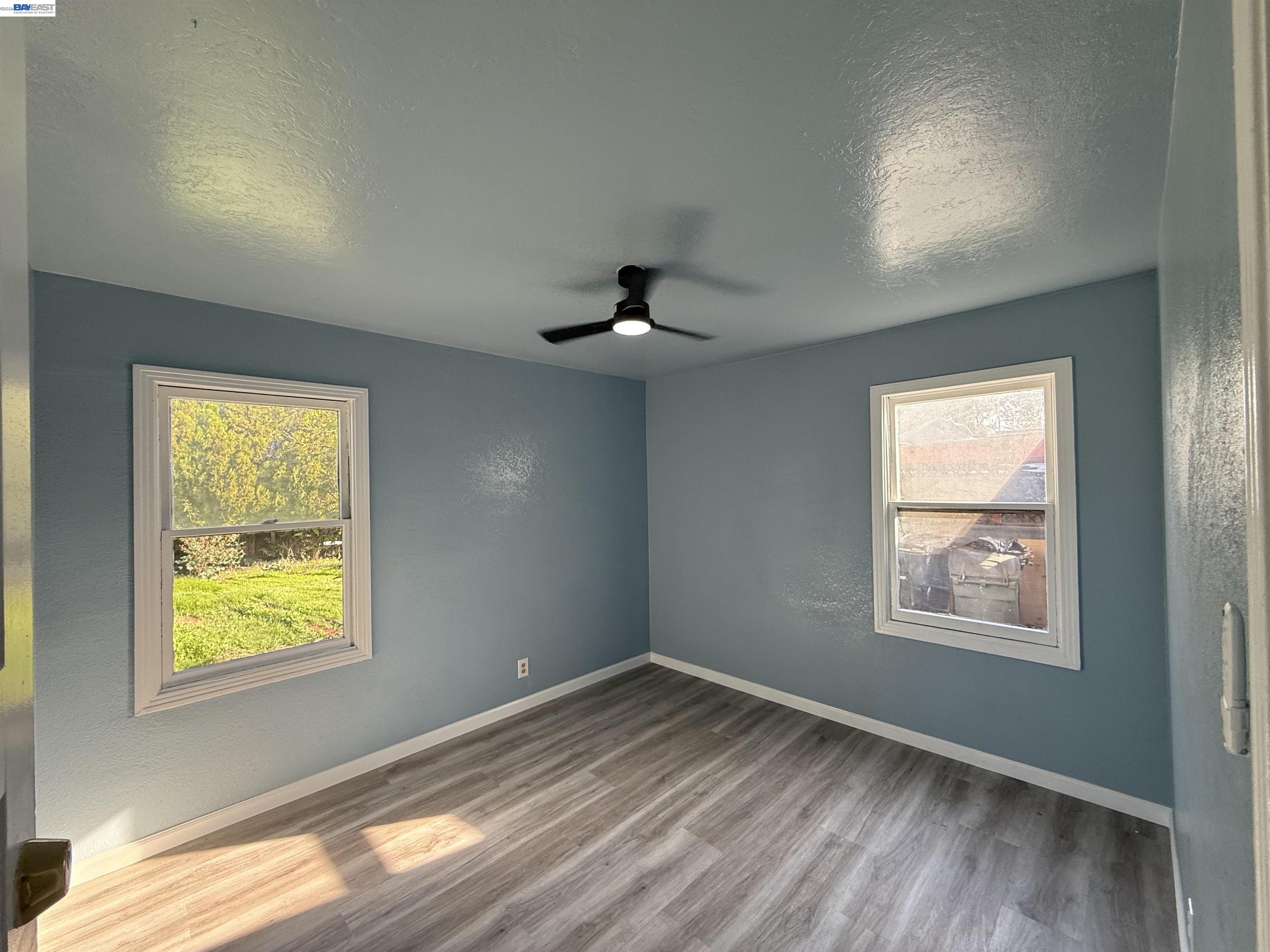 Detail Gallery Image 23 of 37 For 5500 Fruitridge Rd, Sacramento,  CA 95820 - 2 Beds | 1 Baths