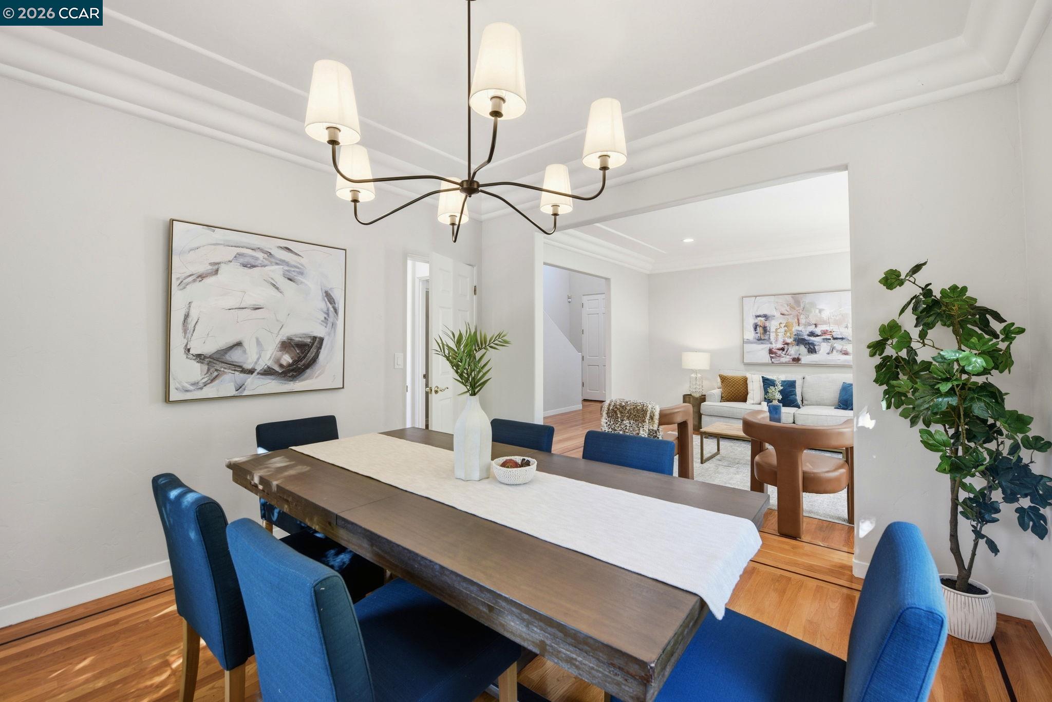 Detail Gallery Image 22 of 60 For 1 Bay Forest Pl, Oakland,  CA 94611 - 3 Beds | 2/1 Baths